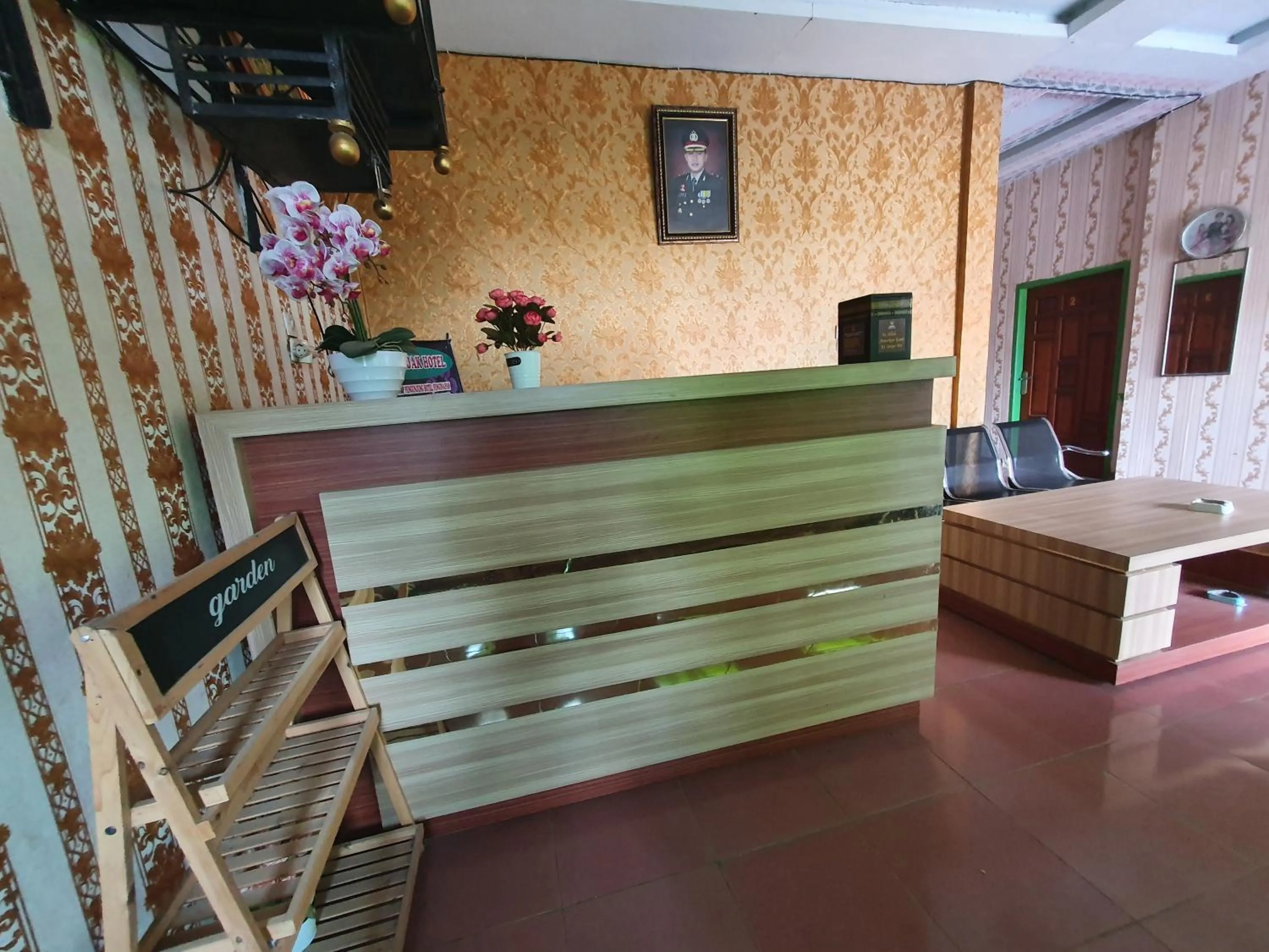 Lobby or reception in Hotel O Losmen Bunda Arema