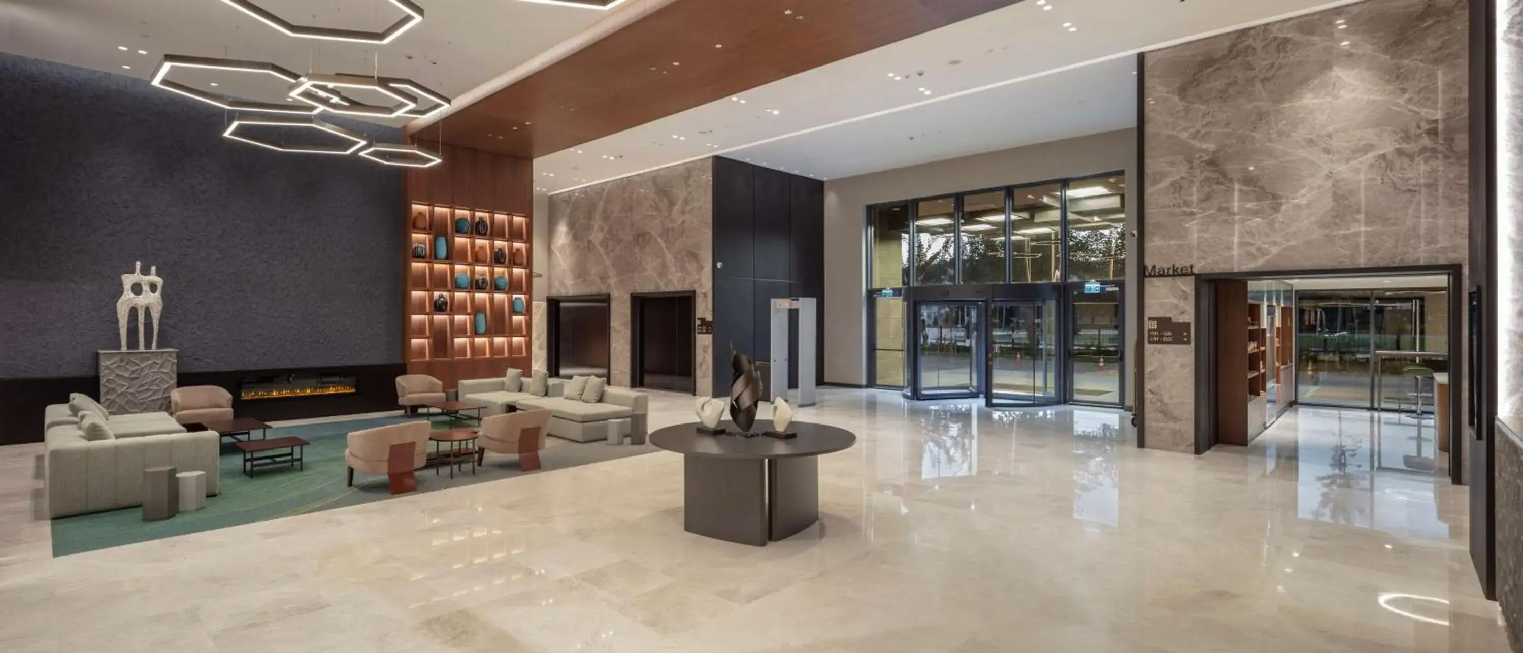 Lobby or reception in Doubletree By Hilton Canakkale Lobby or reception in Doubletree By Hilton Canakkale