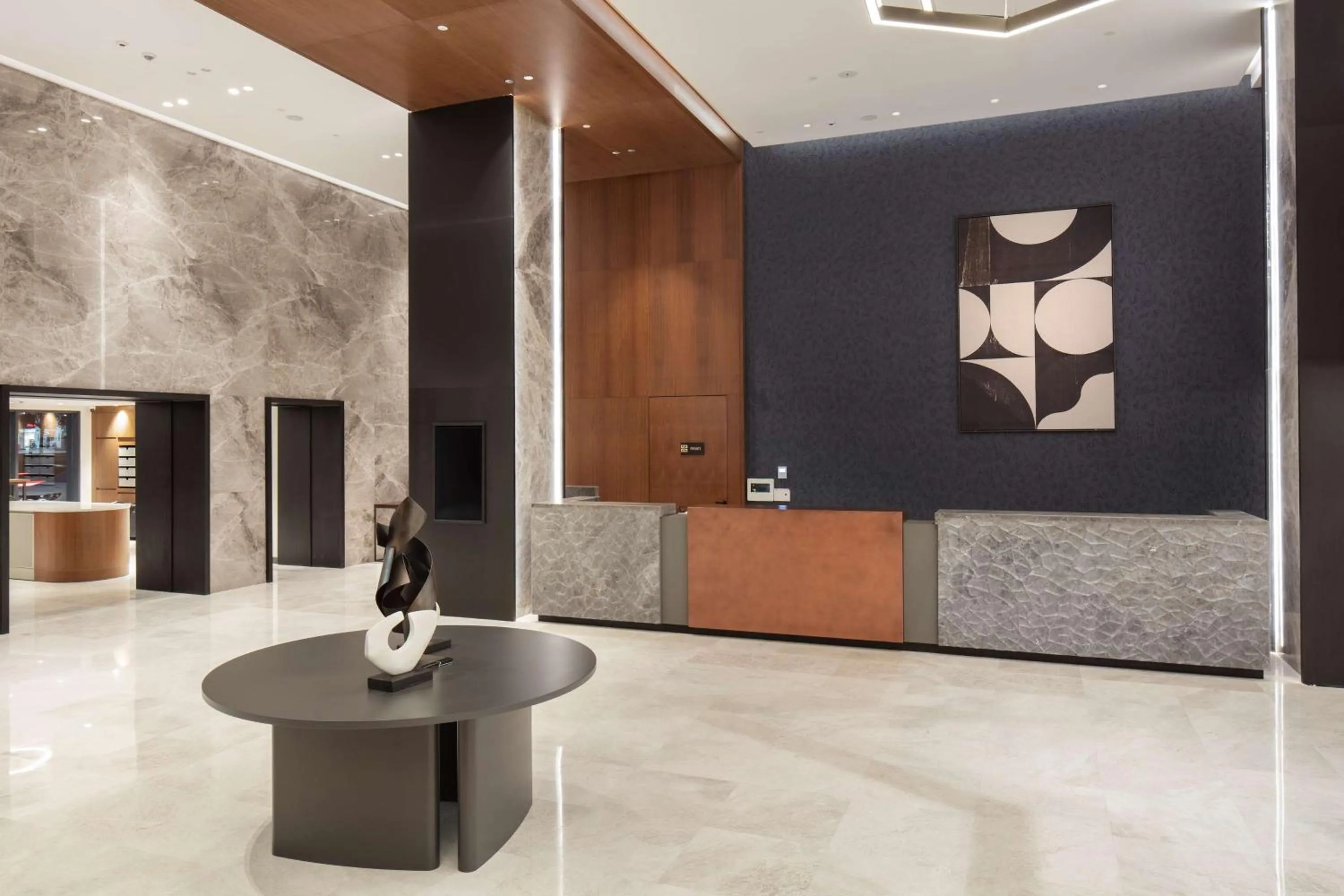 Lobby or reception in Doubletree By Hilton Canakkale