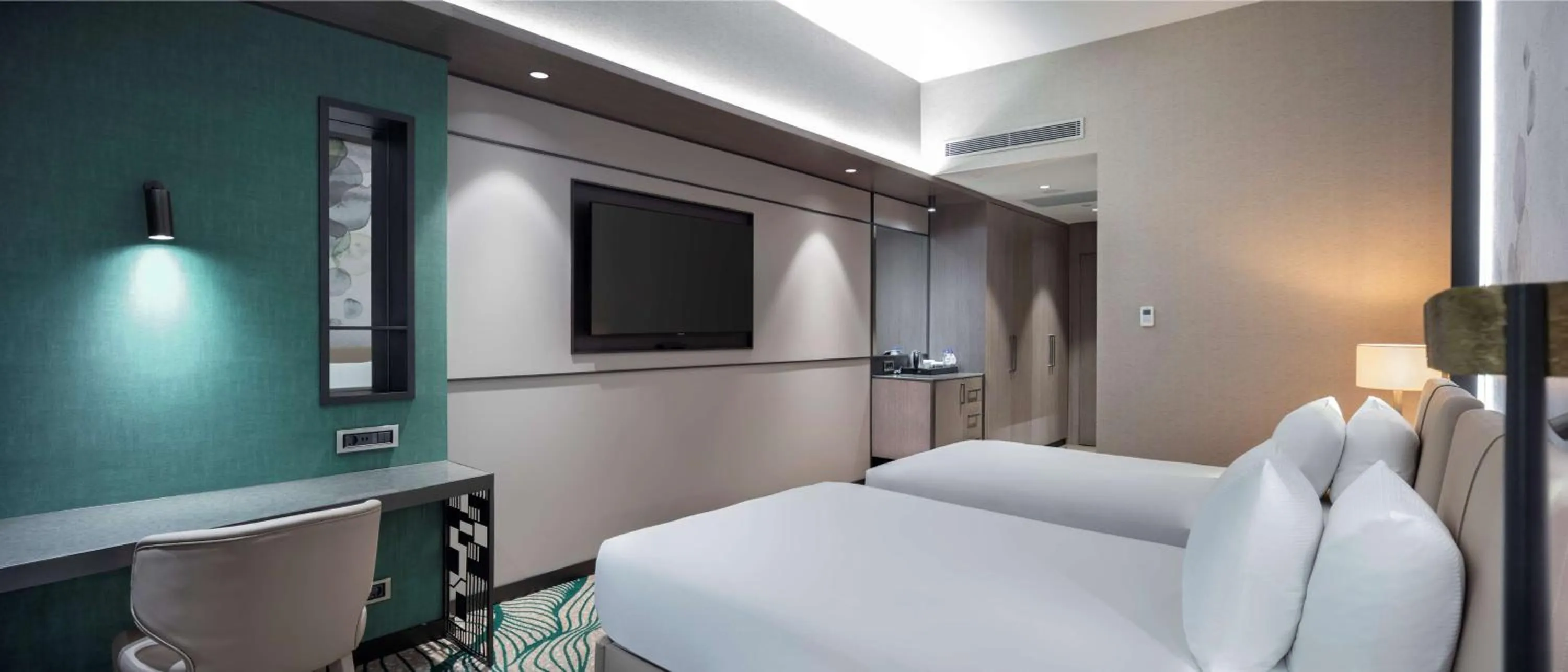 Bedroom, Bed in Doubletree By Hilton Canakkale