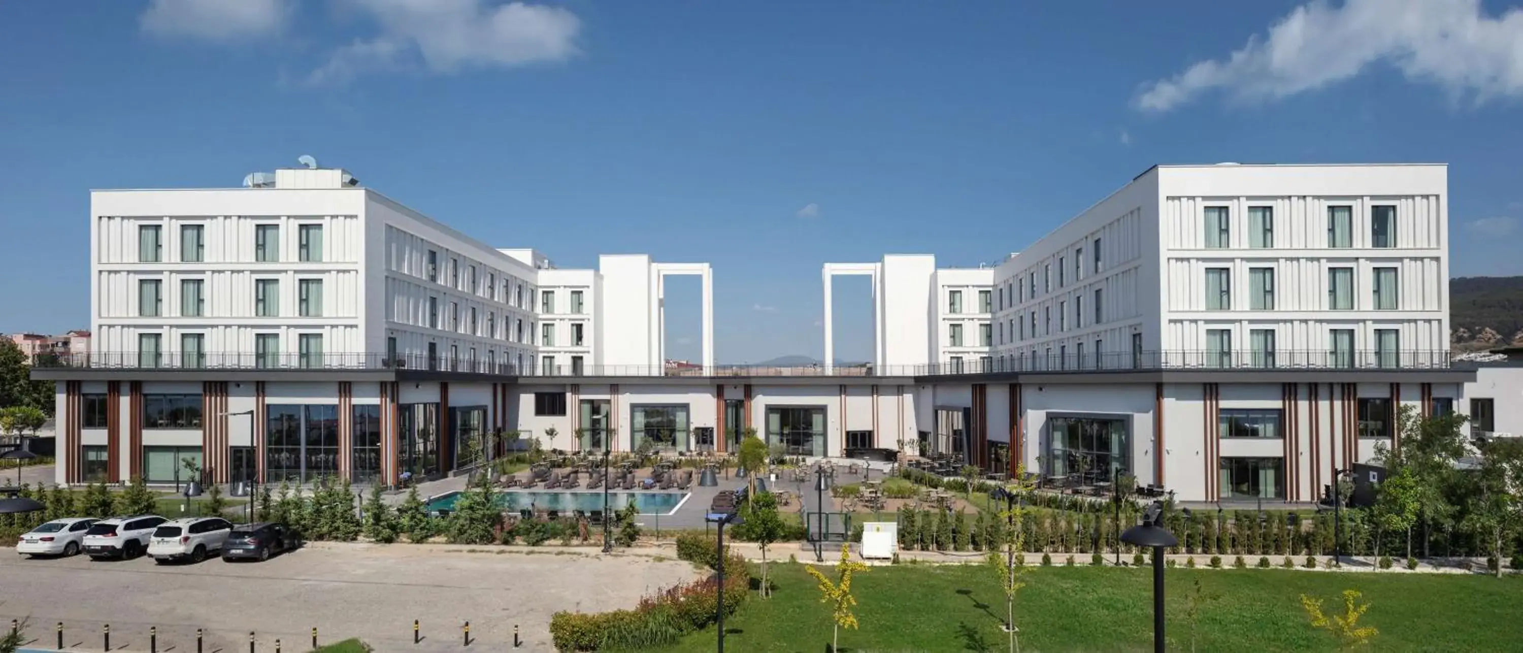 Property building in Doubletree By Hilton Canakkale Property building in Doubletree By Hilton Canakkale