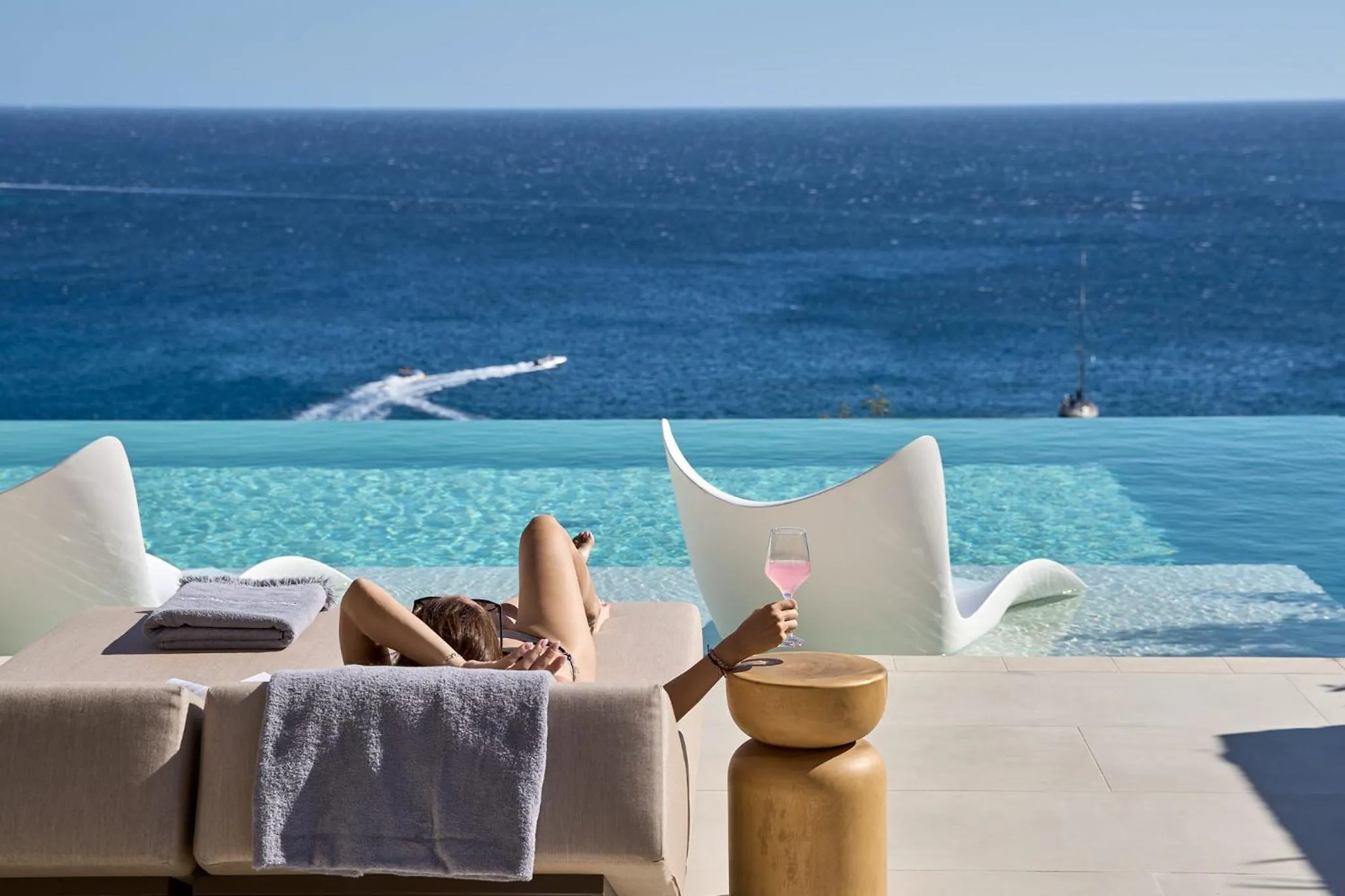 Sea view in Ios Grand Pool Suites