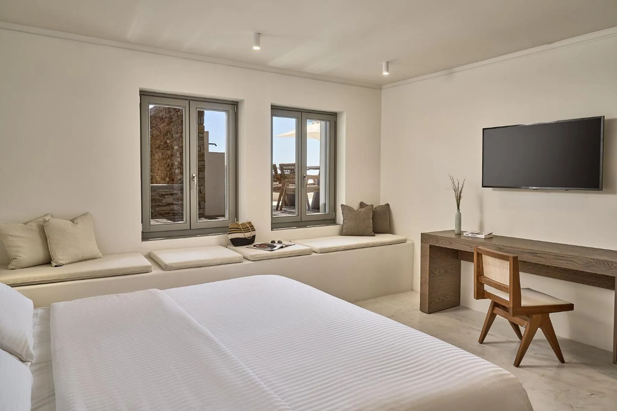 Bedroom, Bed in Ios Grand Pool Suites