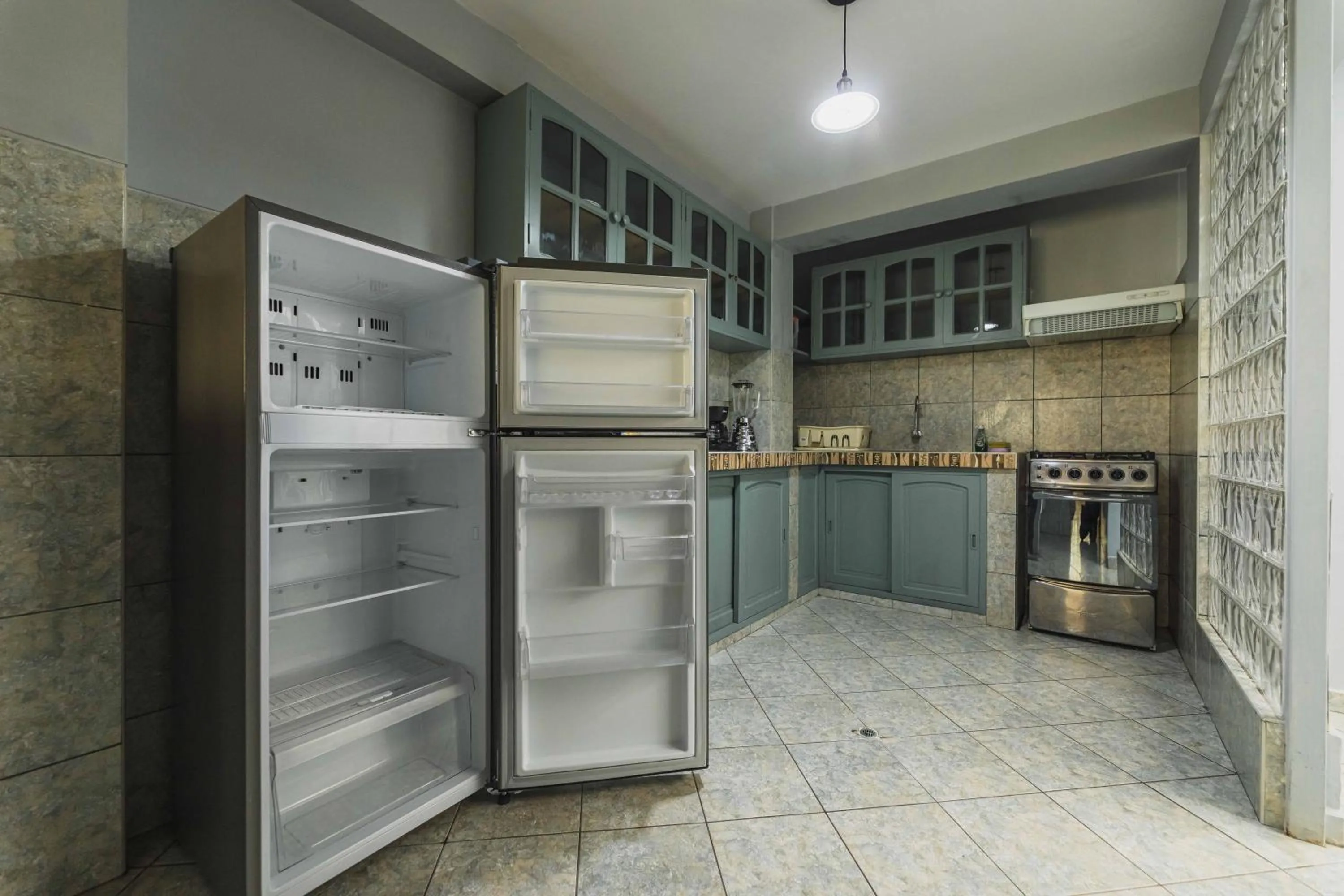 Kitchen or kitchenette in San Pedro Apartments