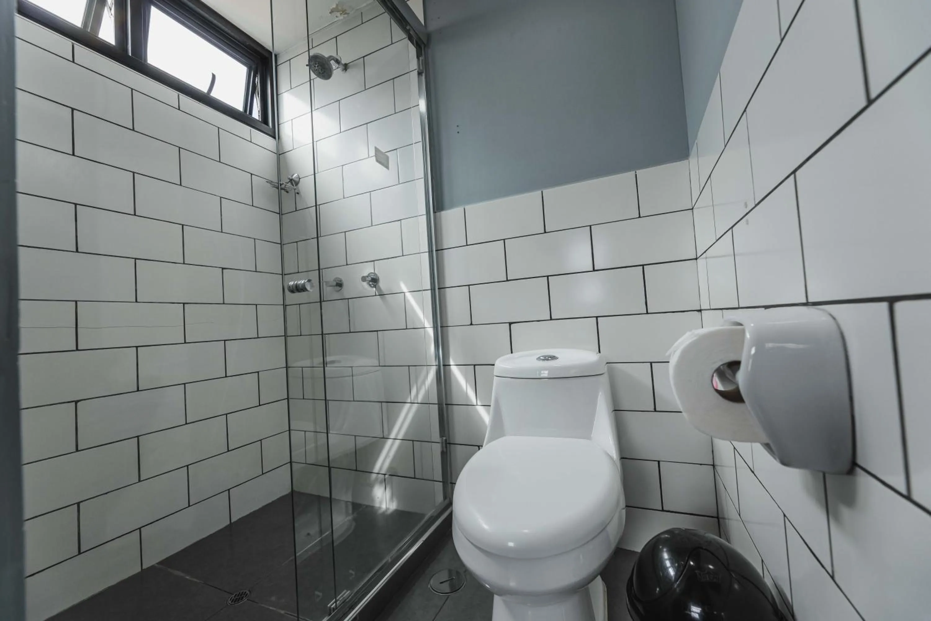 Shower in San Pedro Apartments