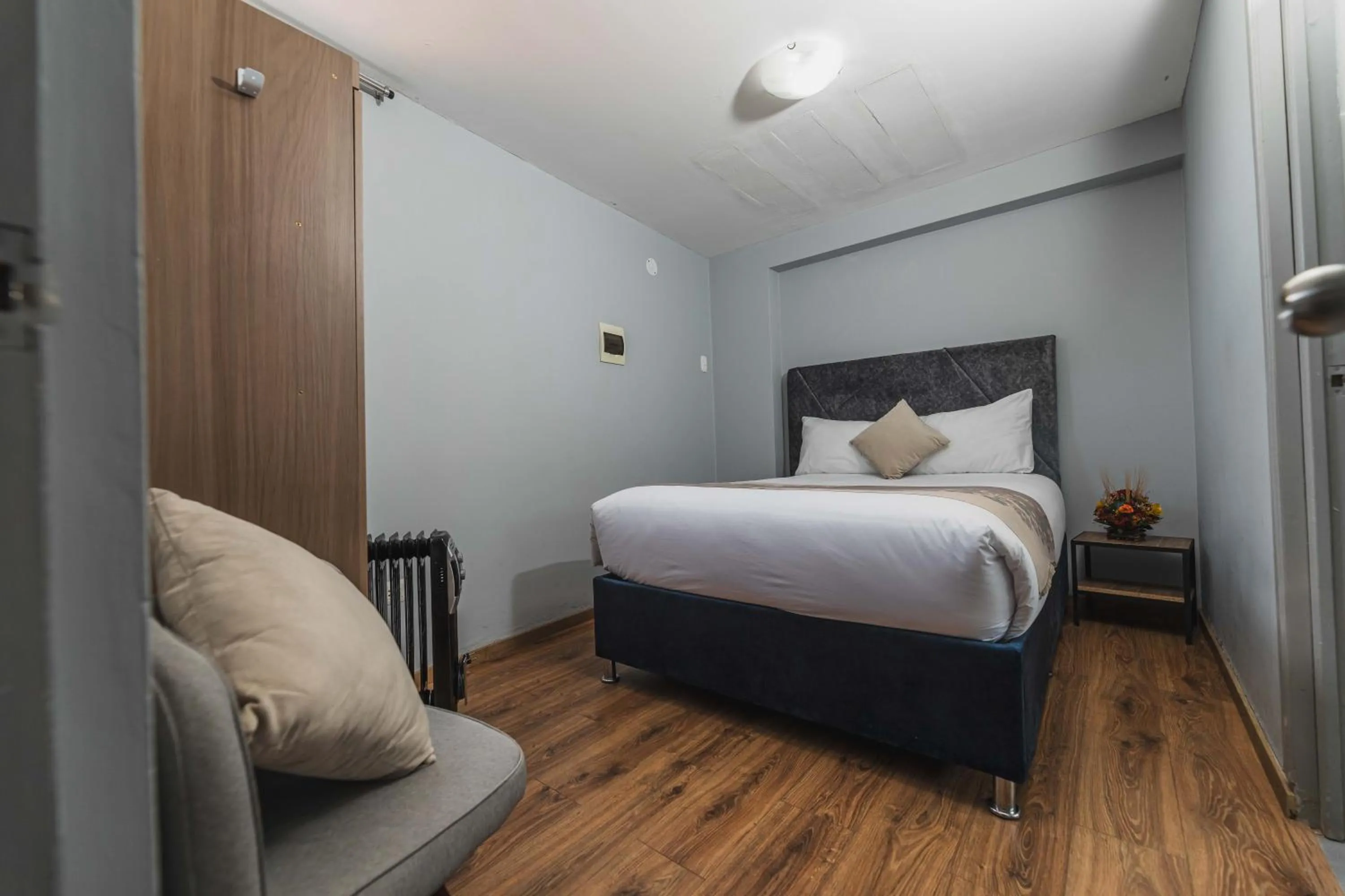 Bed in San Pedro Apartments