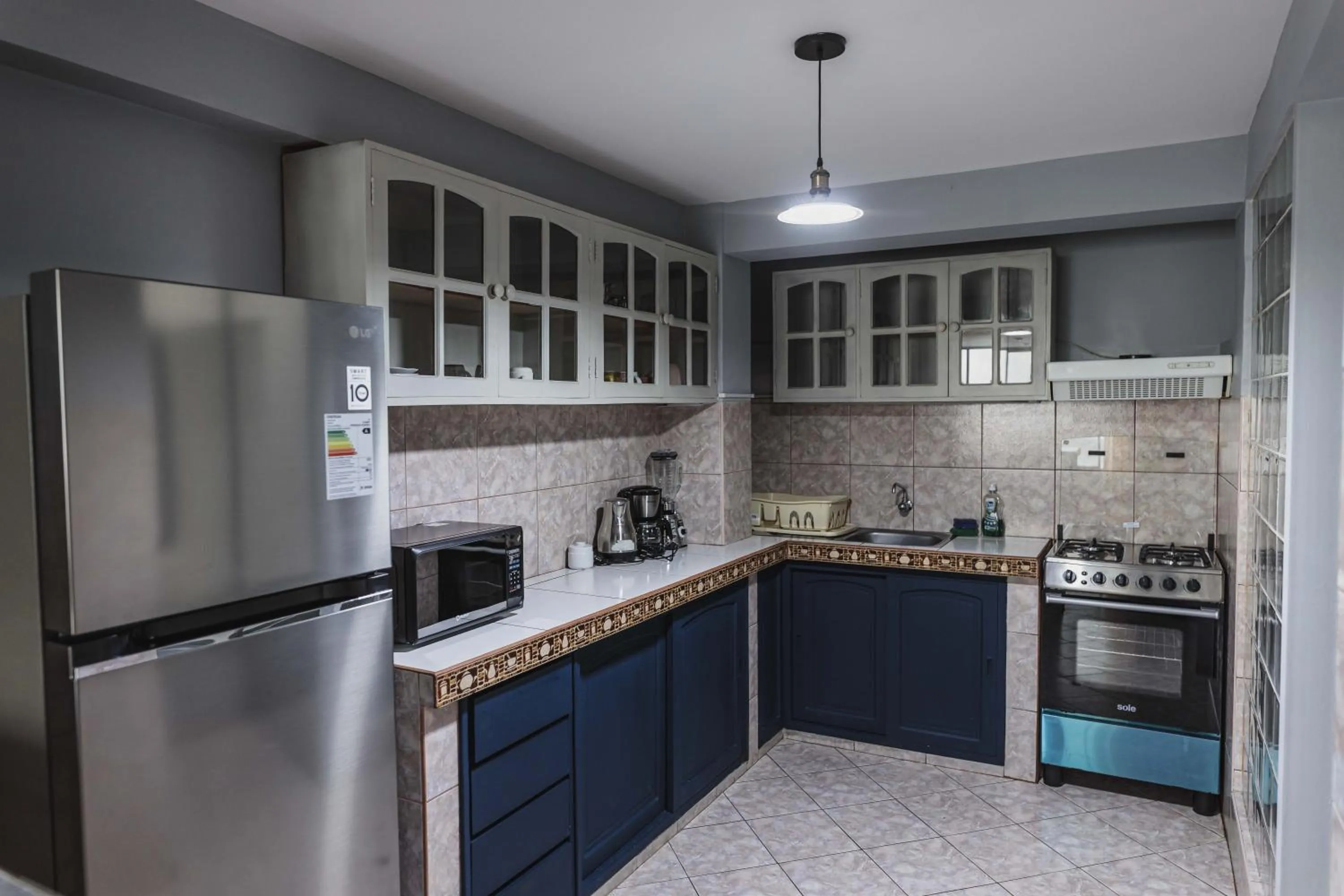 Kitchen or kitchenette in San Pedro Apartments