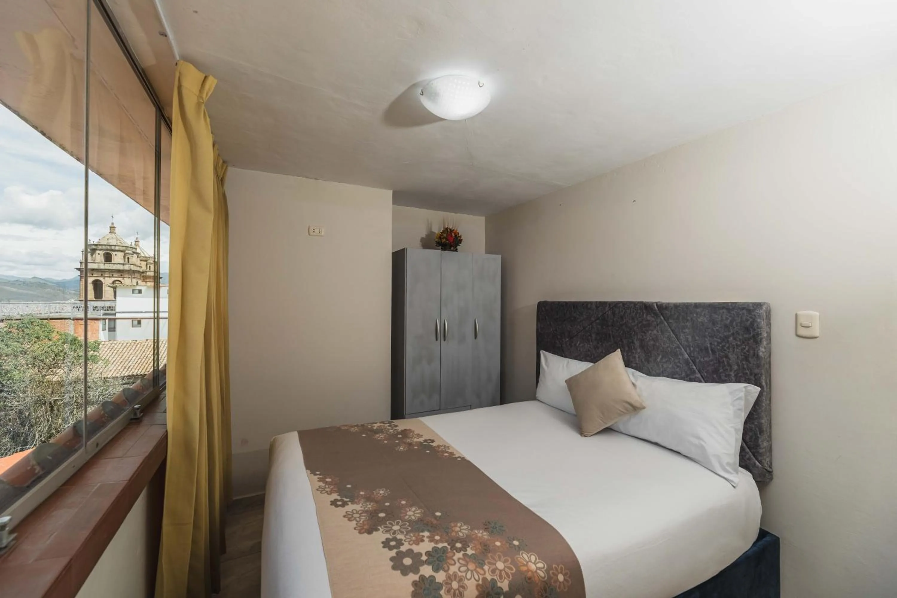 Bed in San Pedro Apartments