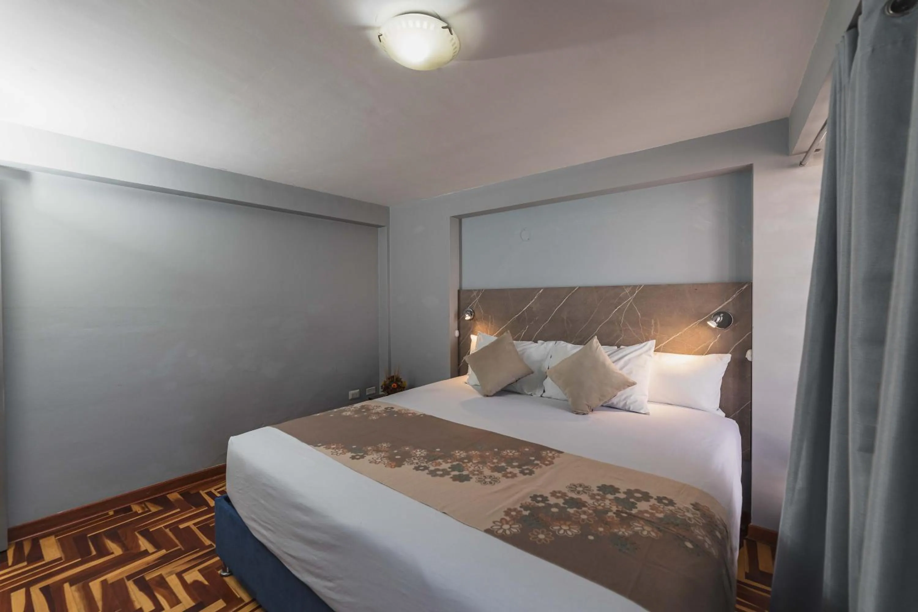Bed in San Pedro Apartments