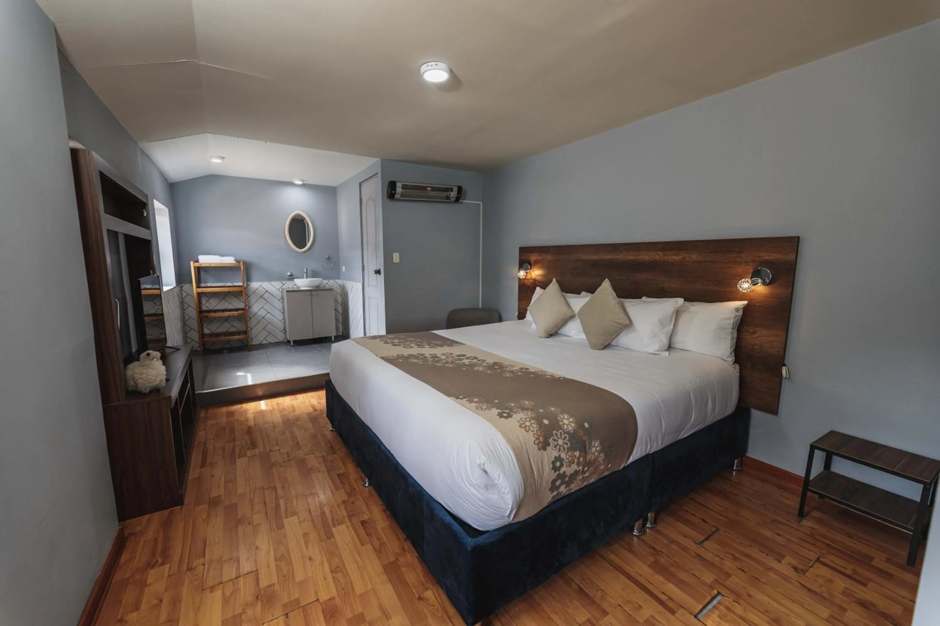 Bed in San Pedro Apartments