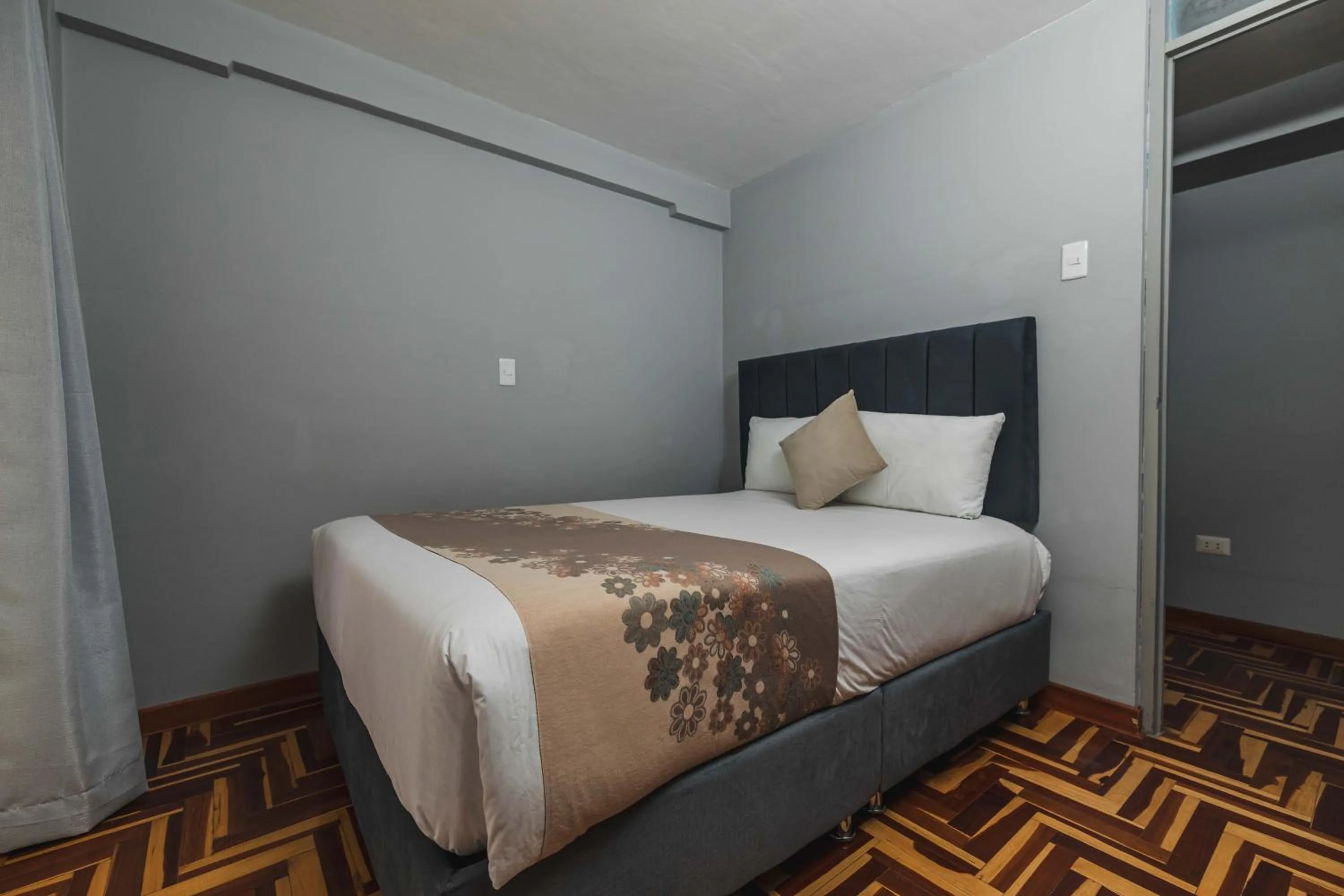 Bed in San Pedro Apartments