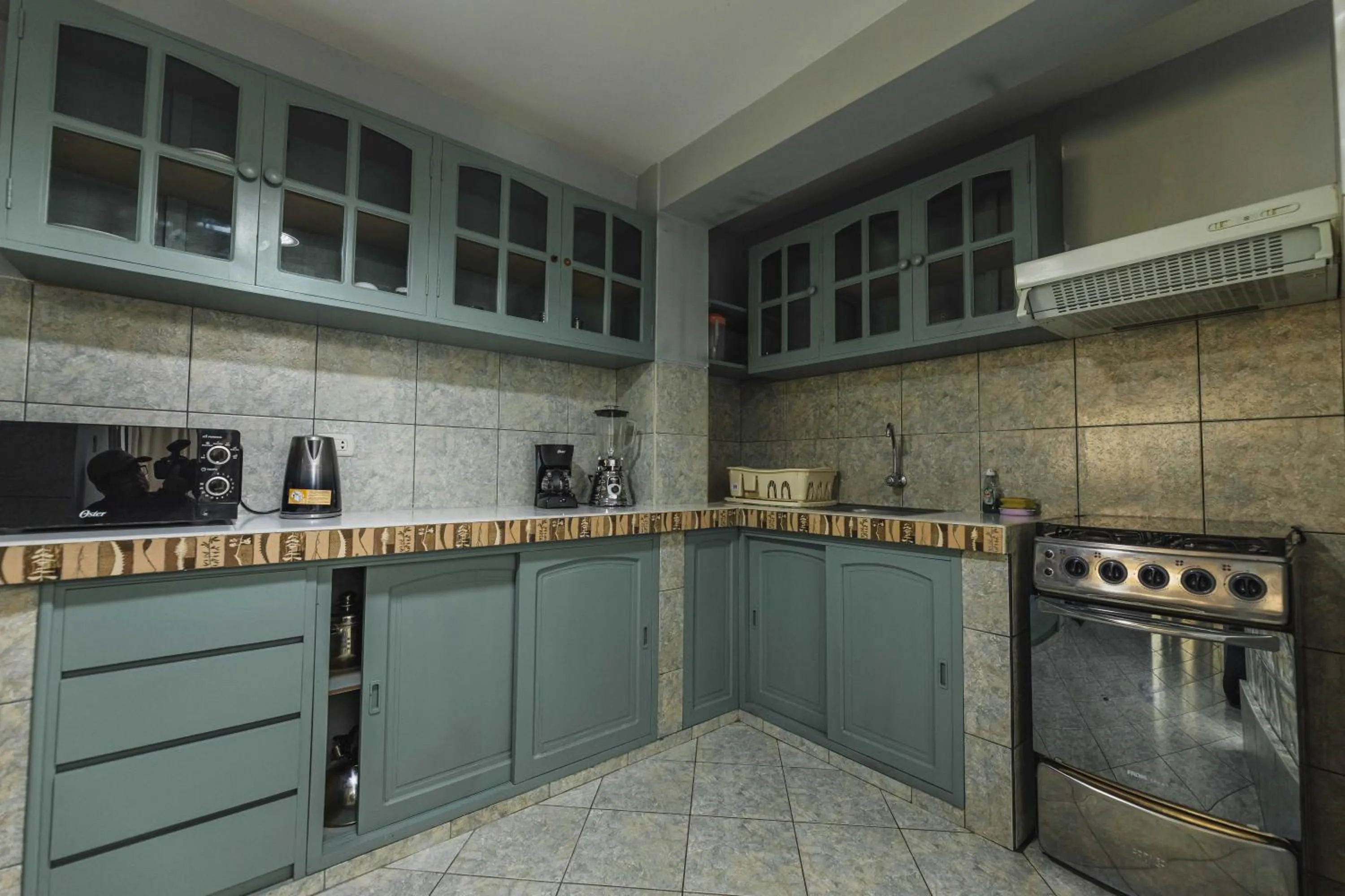 Kitchen or kitchenette in San Pedro Apartments