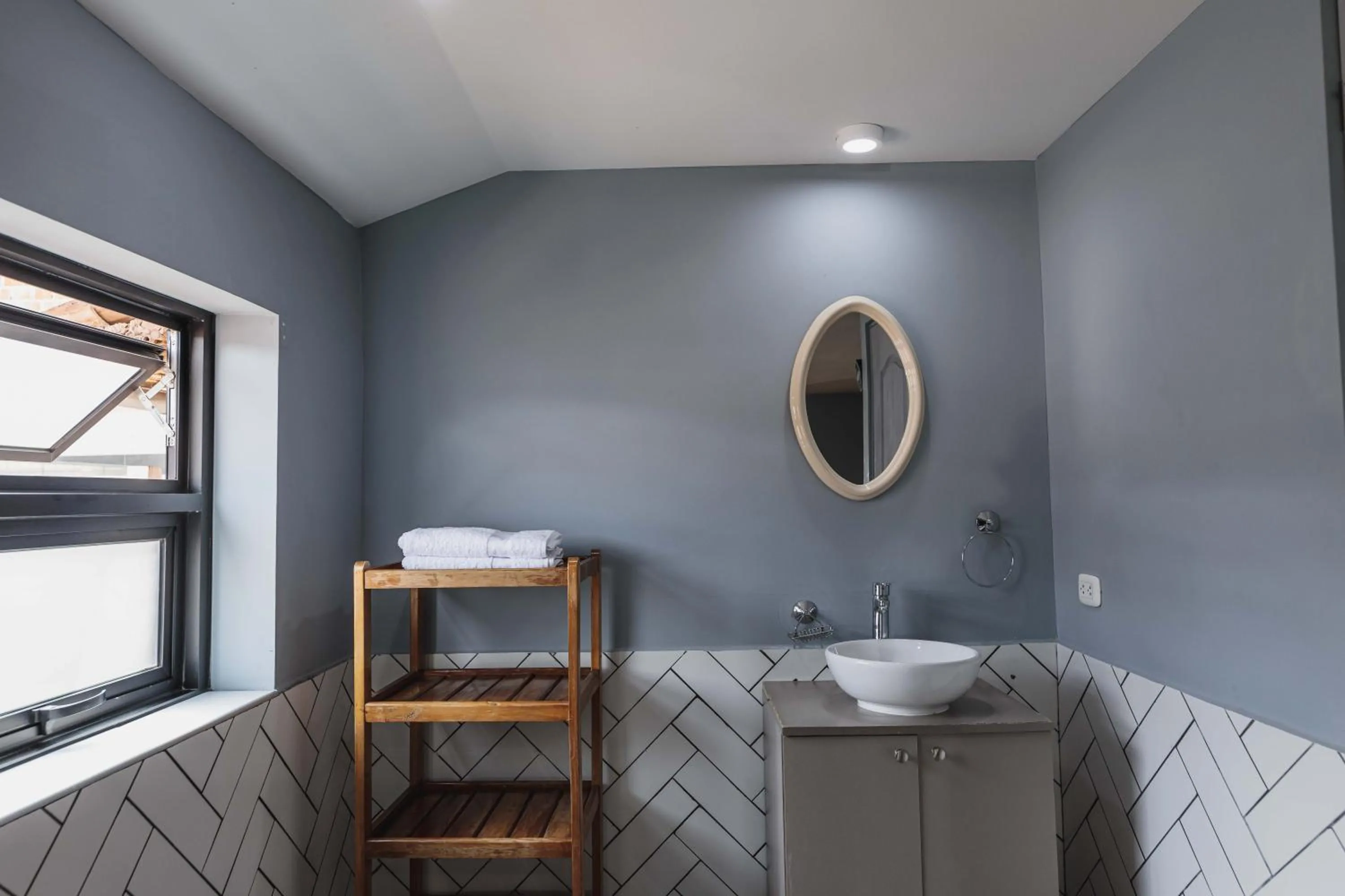 Bathroom in San Pedro Apartments