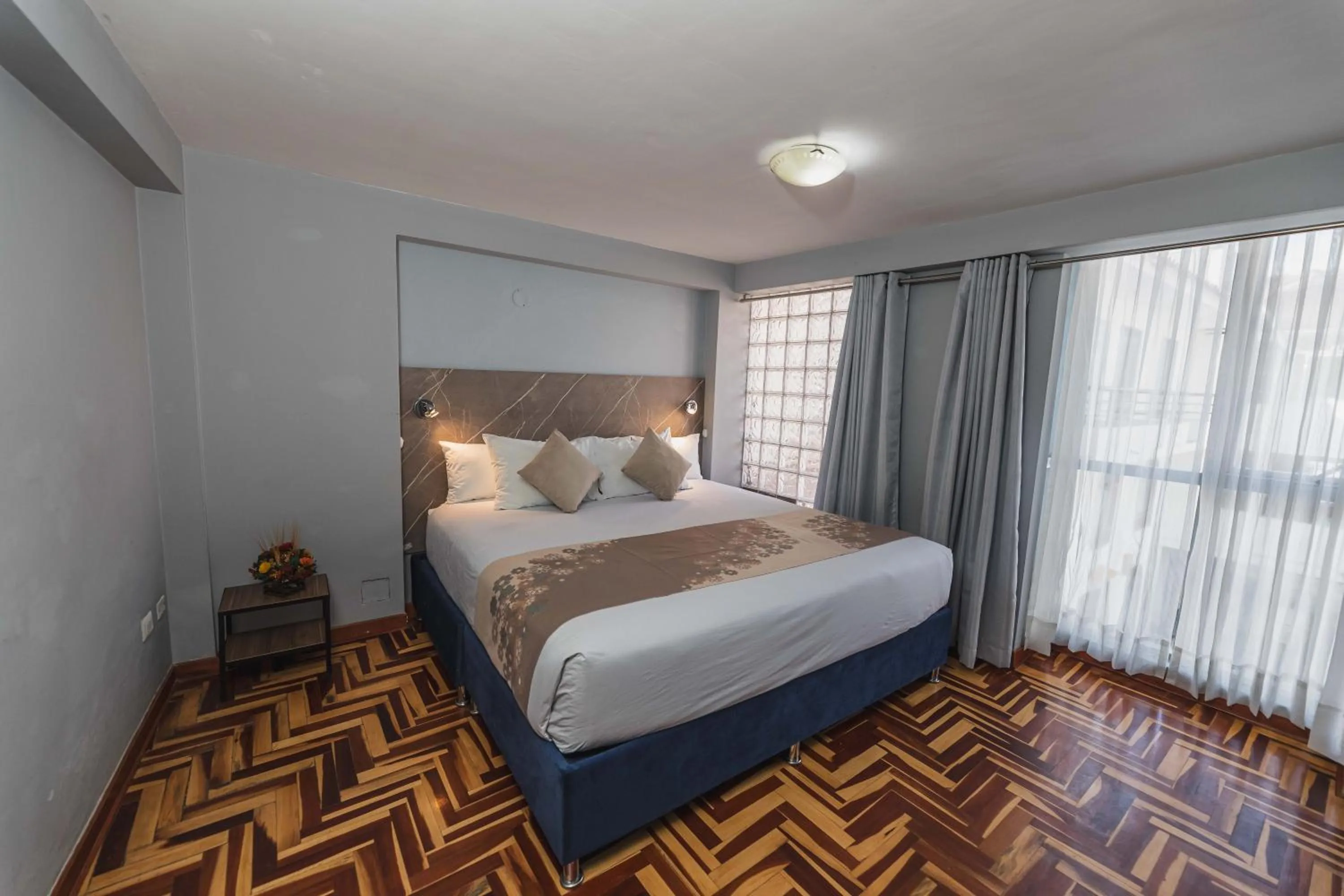 Bedroom, Bed in San Pedro Apartments