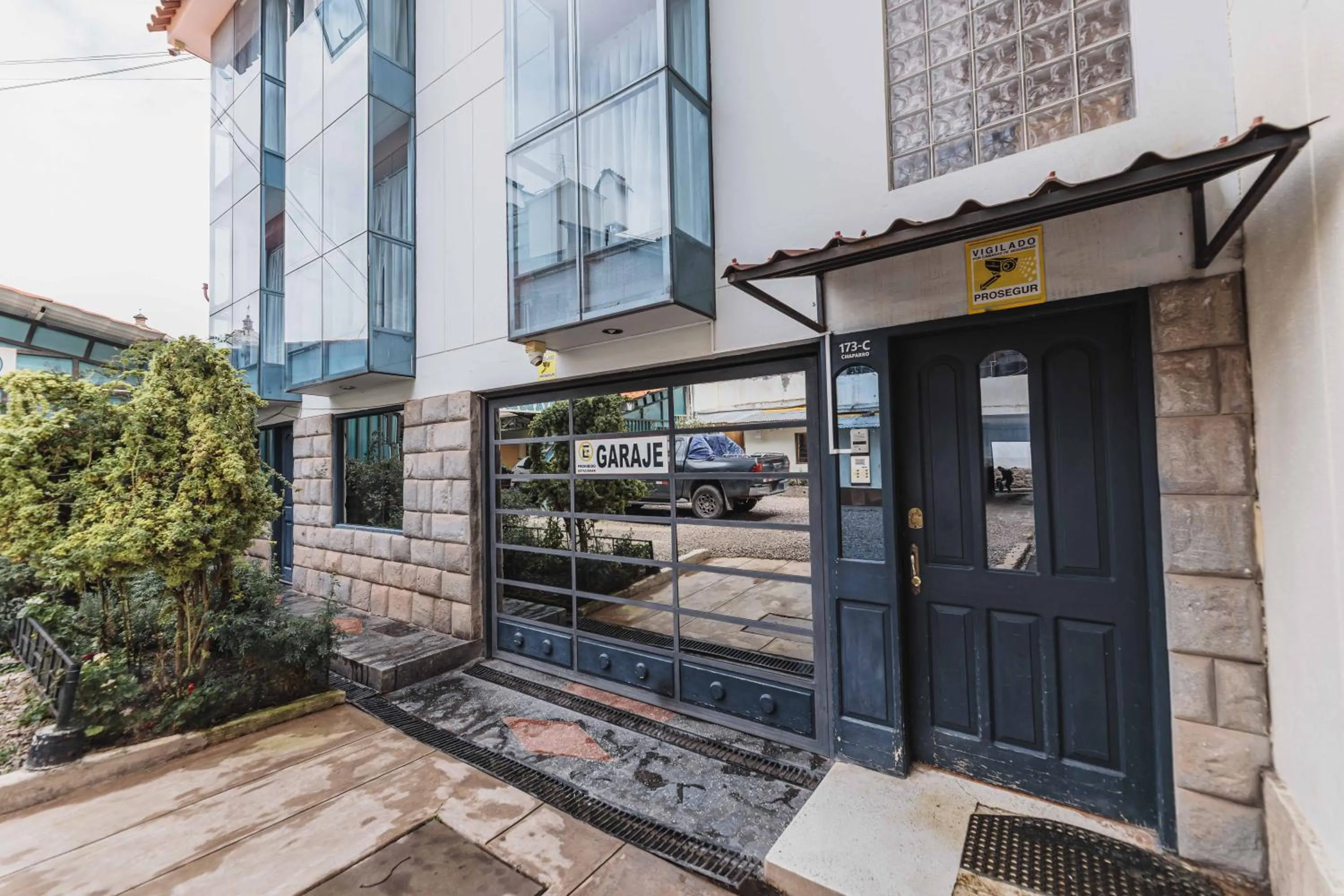 Property building in San Pedro Apartments