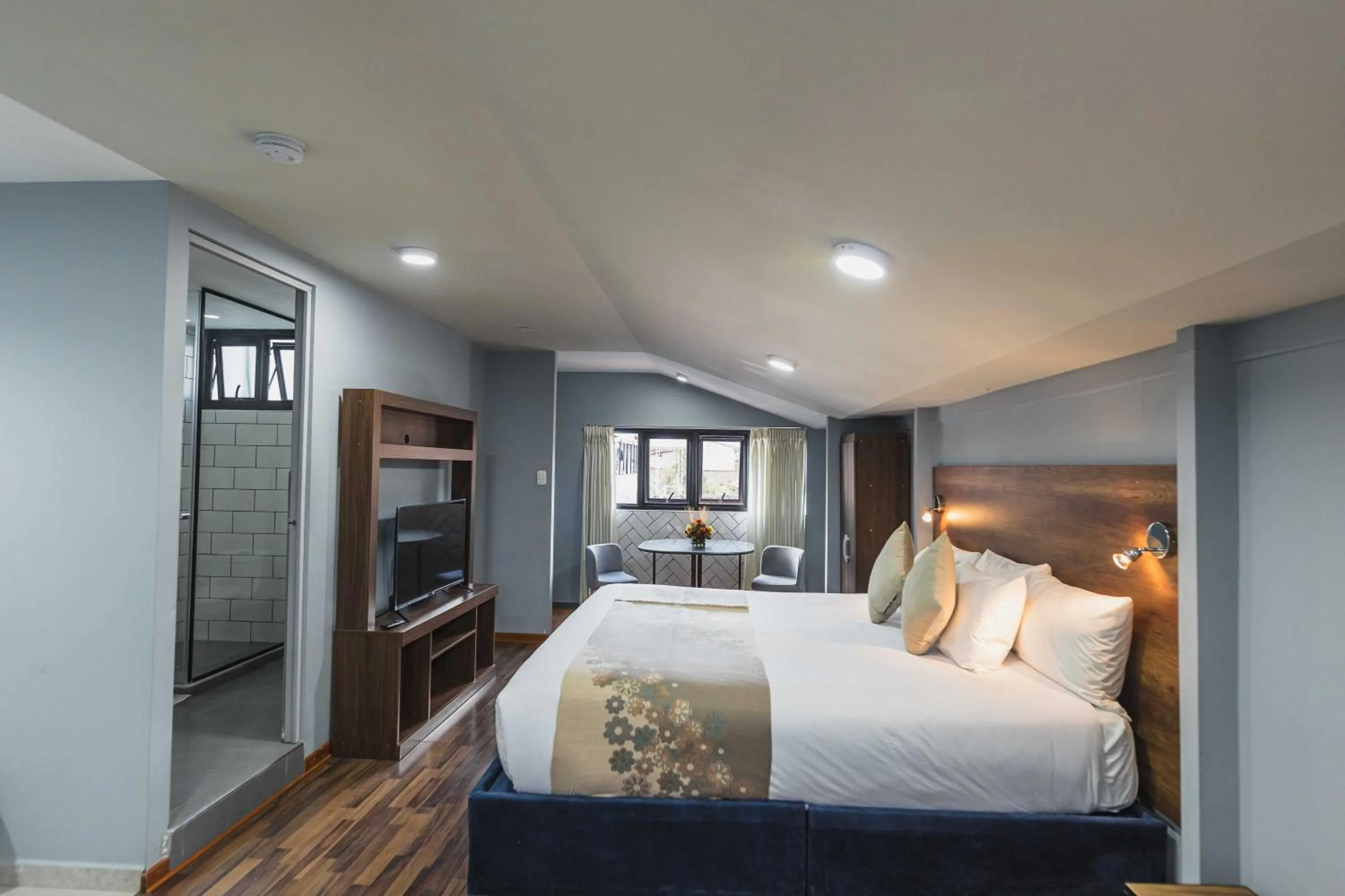 Bed in San Pedro Apartments
