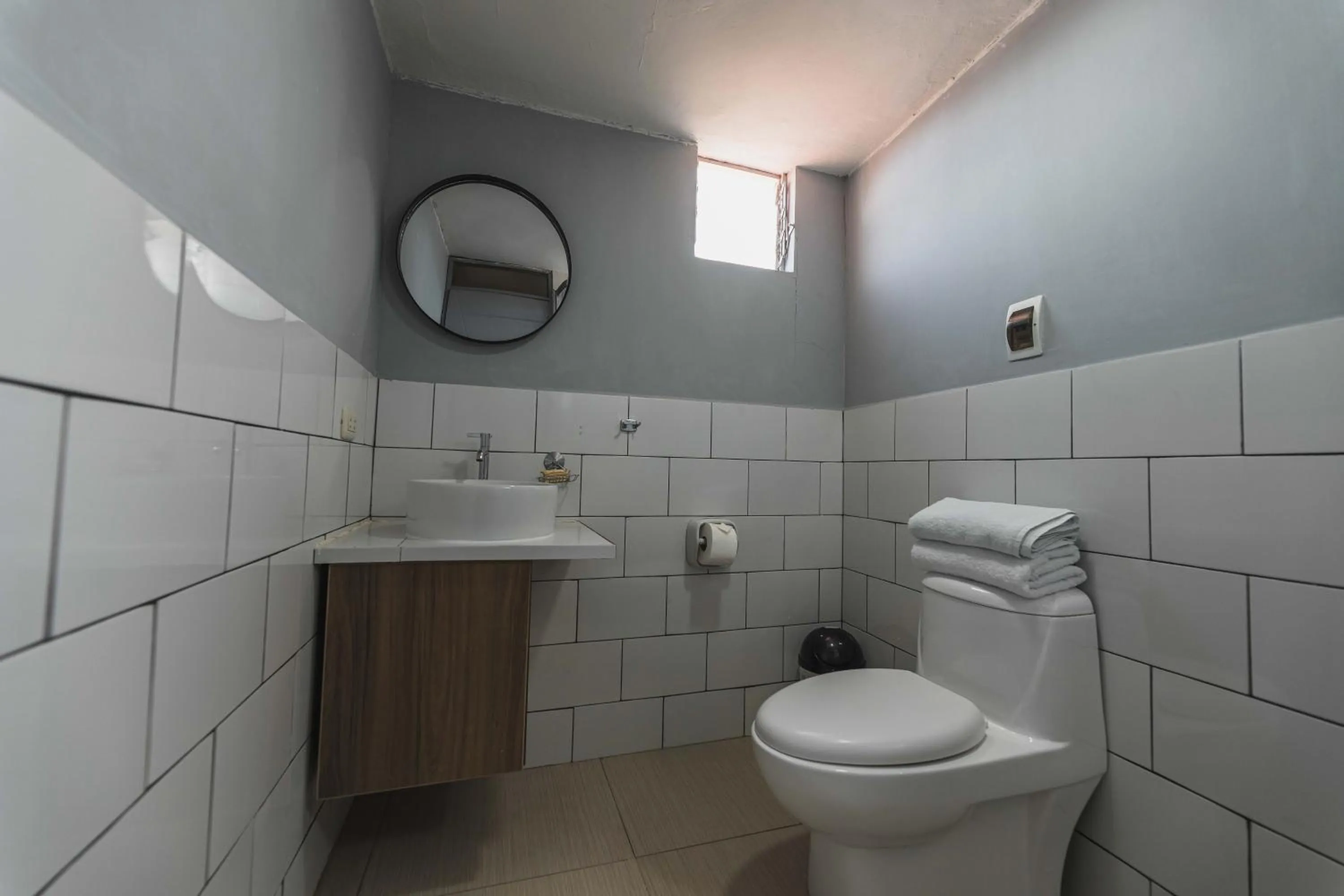 Toilet in San Pedro Apartments