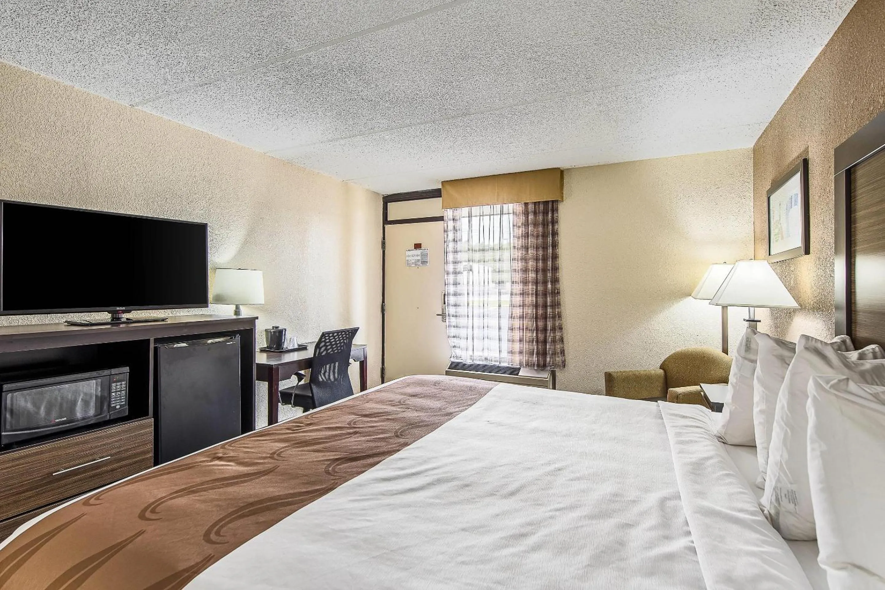 Bedroom, Bed in Quality Inn