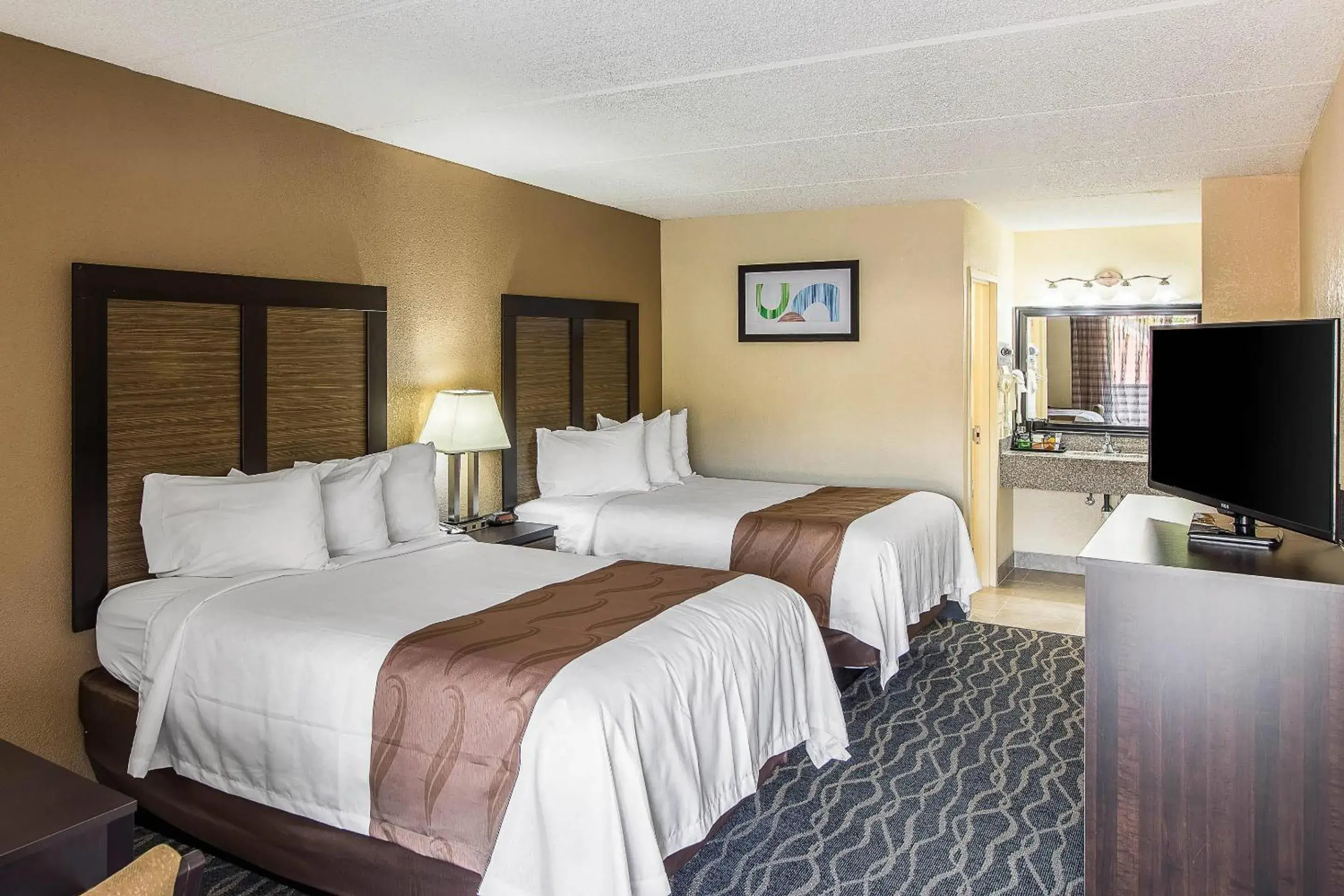 Bedroom, Bed in Quality Inn Bedroom, Bed in Quality Inn