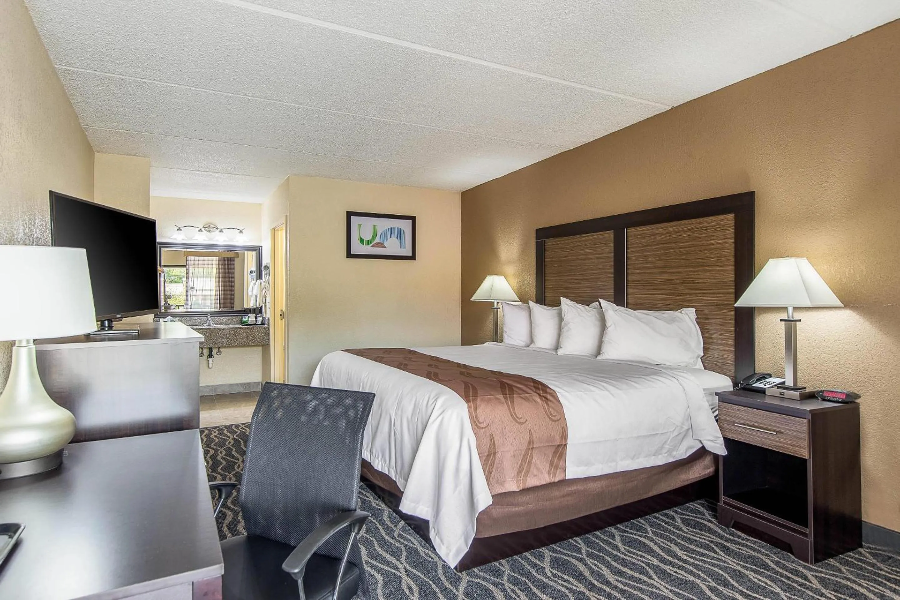 Bedroom, Bed in Quality Inn