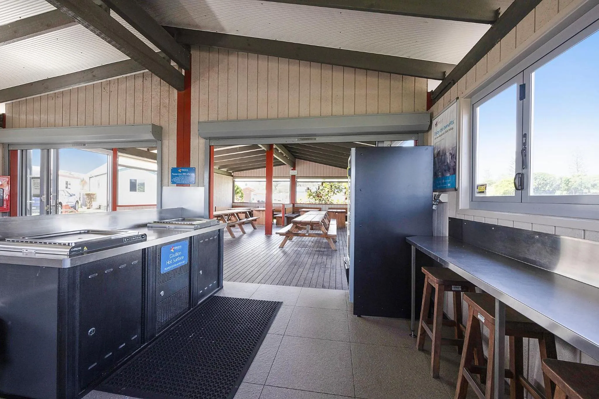 Kitchen or kitchenette in Reflections Evans Head - Holiday Park