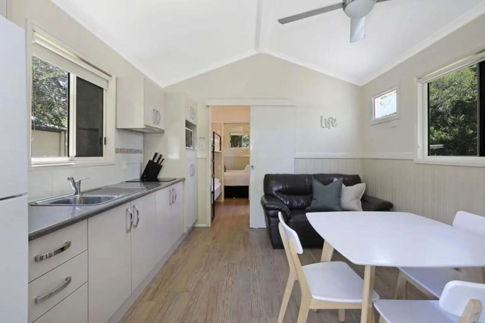 Kitchen or kitchenette in Reflections Mylestom - Holiday Park