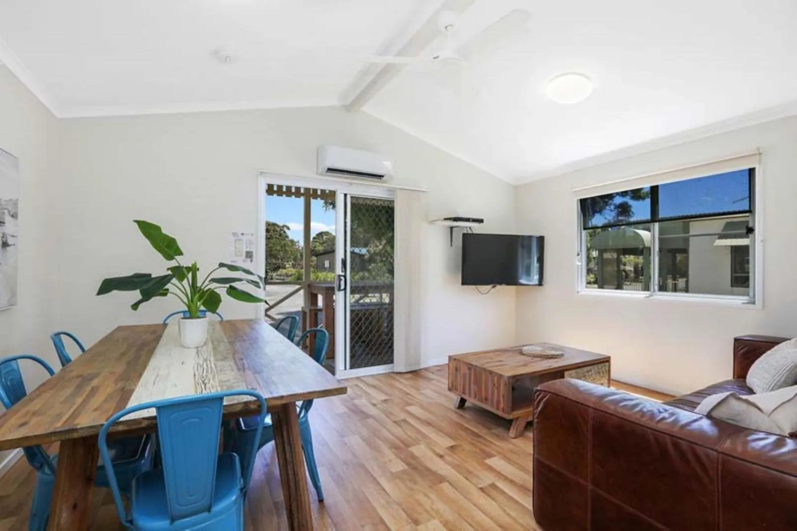 TV and multimedia in Reflections Mylestom - Holiday Park