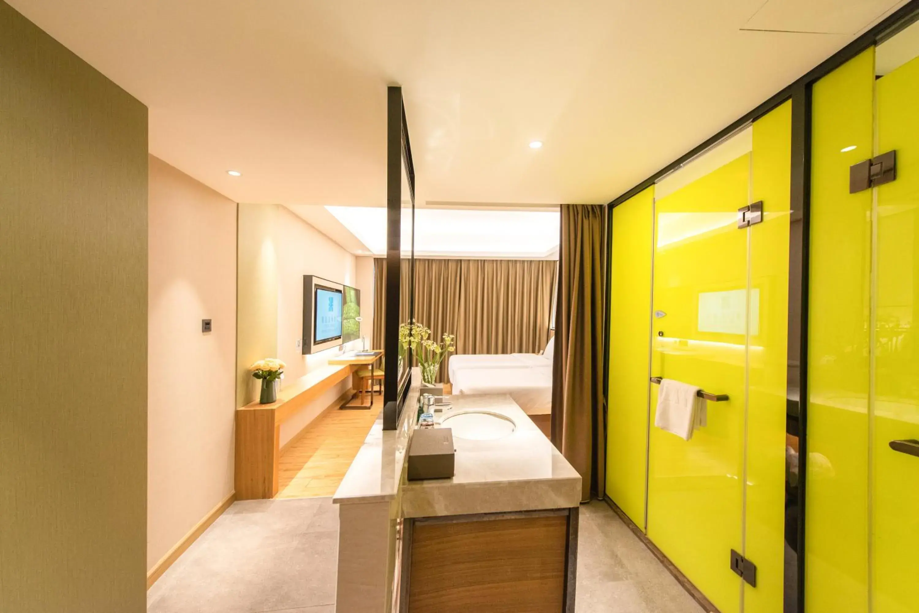 Photo of the whole room, Bed in Rising Dragon International Hotel Photo of the whole room, Bed in Rising Dragon International Hotel