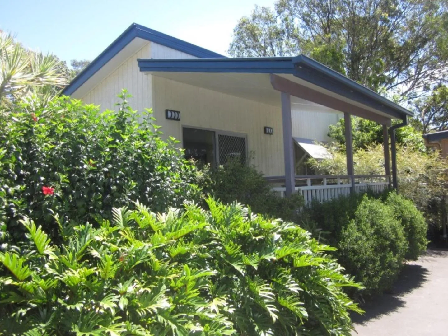 Facade/entrance in Reflections Moonee Beach - Holiday Park