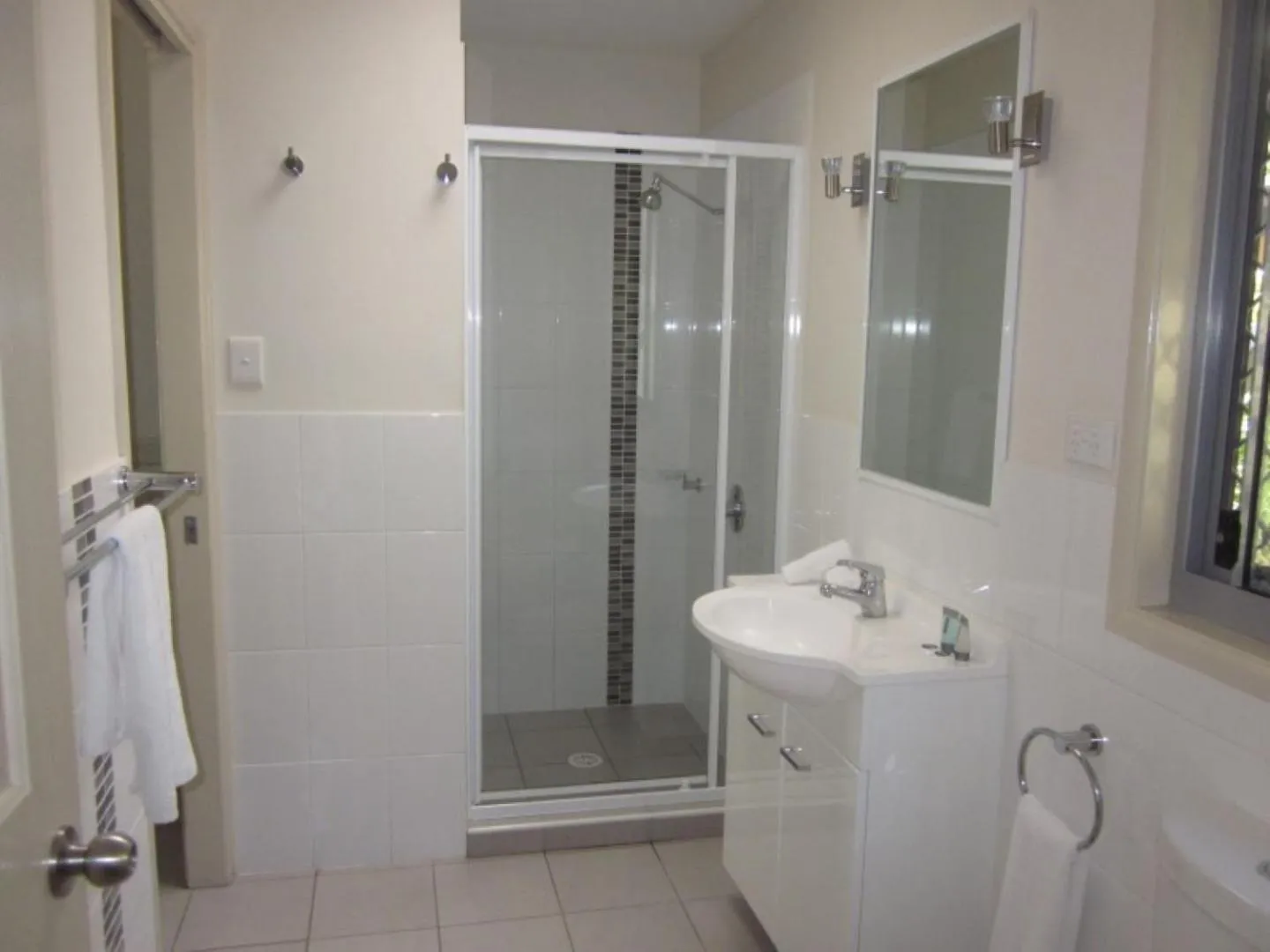 Shower in Reflections Moonee Beach - Holiday Park