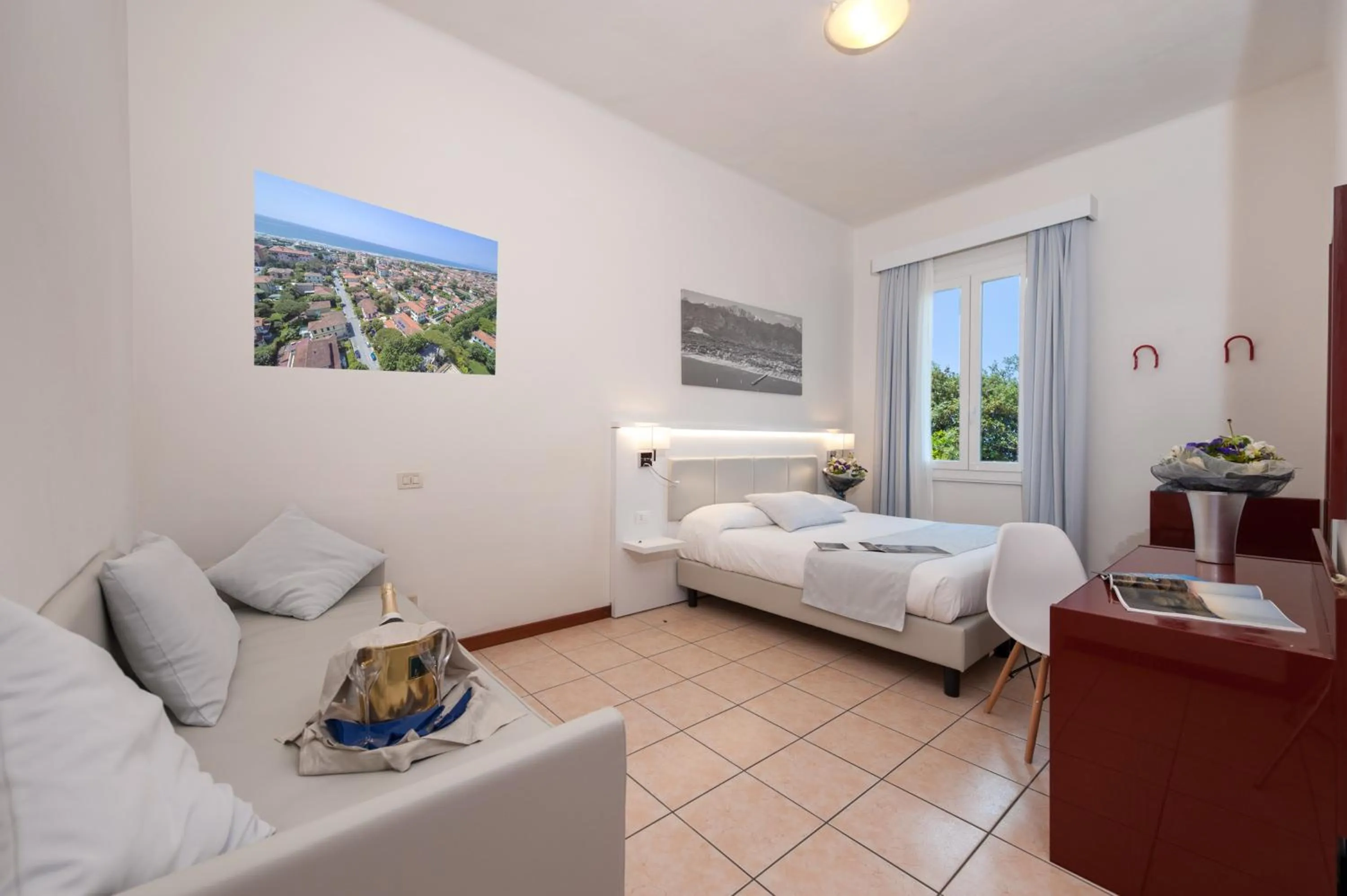 Photo of the whole room, Bed in Hotel La Pace