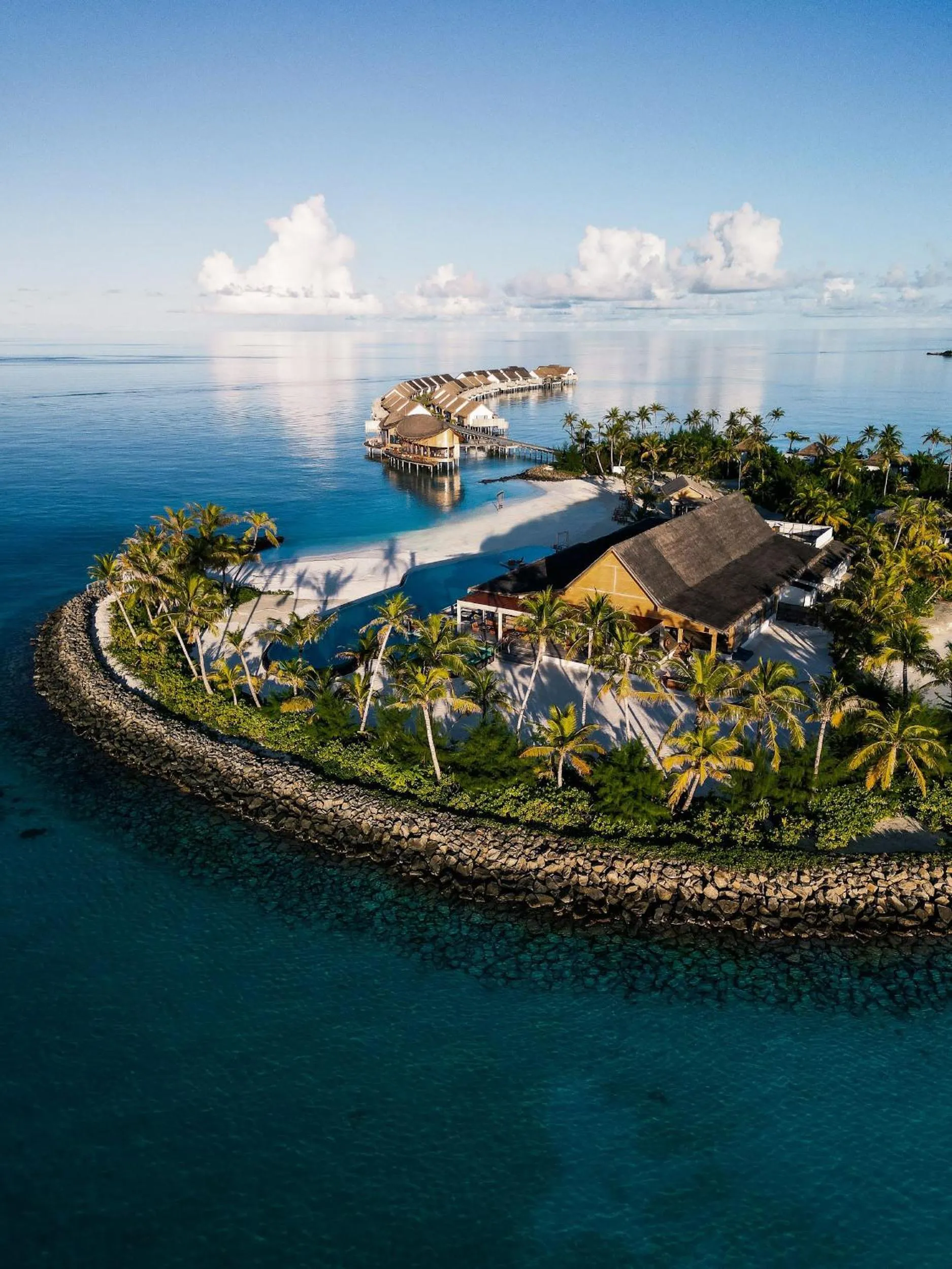Restaurant/places to eat in Hilton Maldives Amingiri Resort & Spa