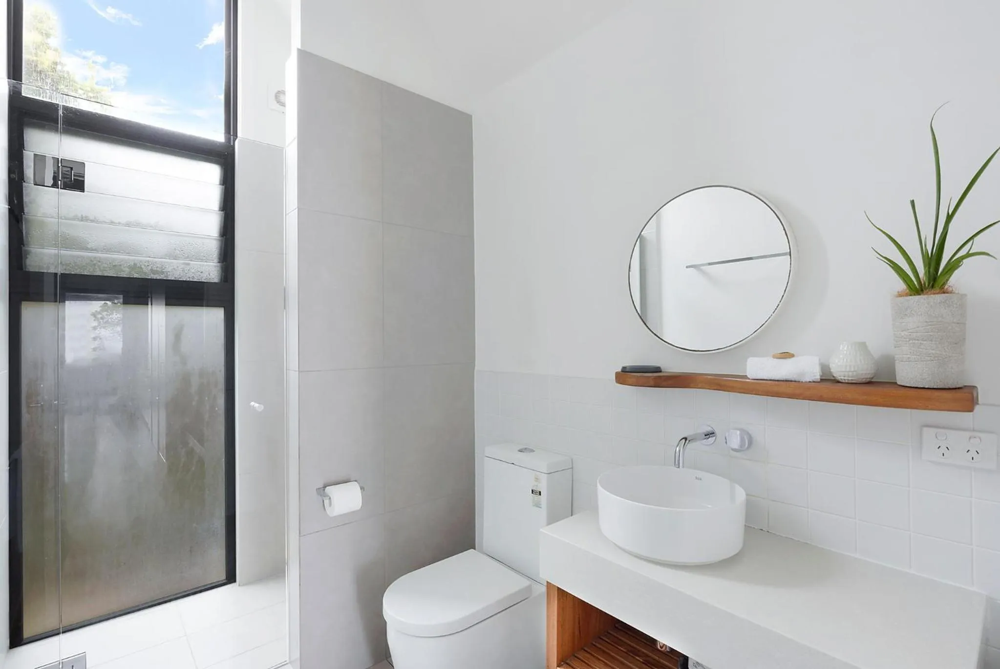 Bathroom in Reflections Byron Bay - Holiday Park