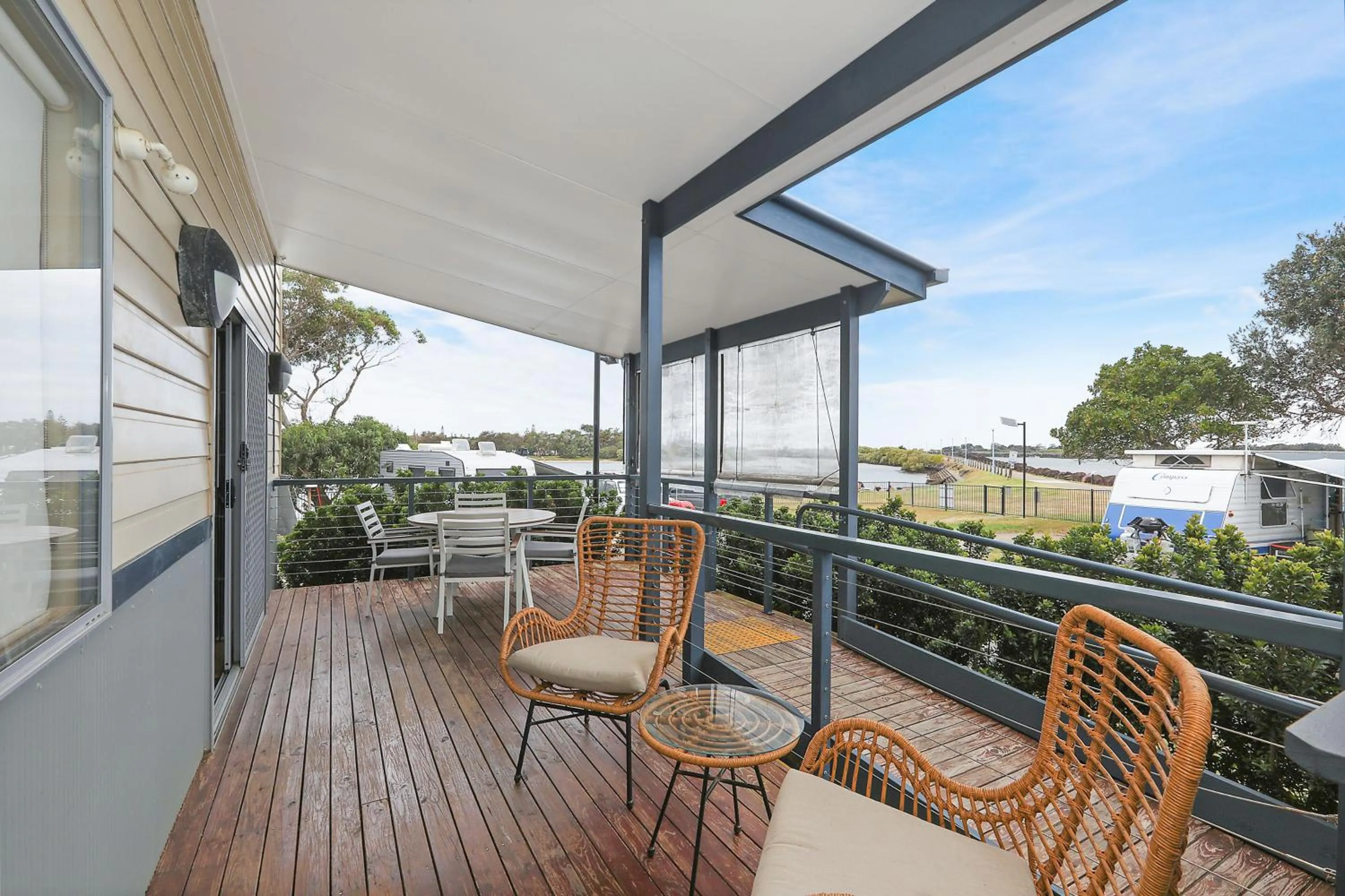 Balcony/Terrace in Reflections Shaws Bay - Holiday Park