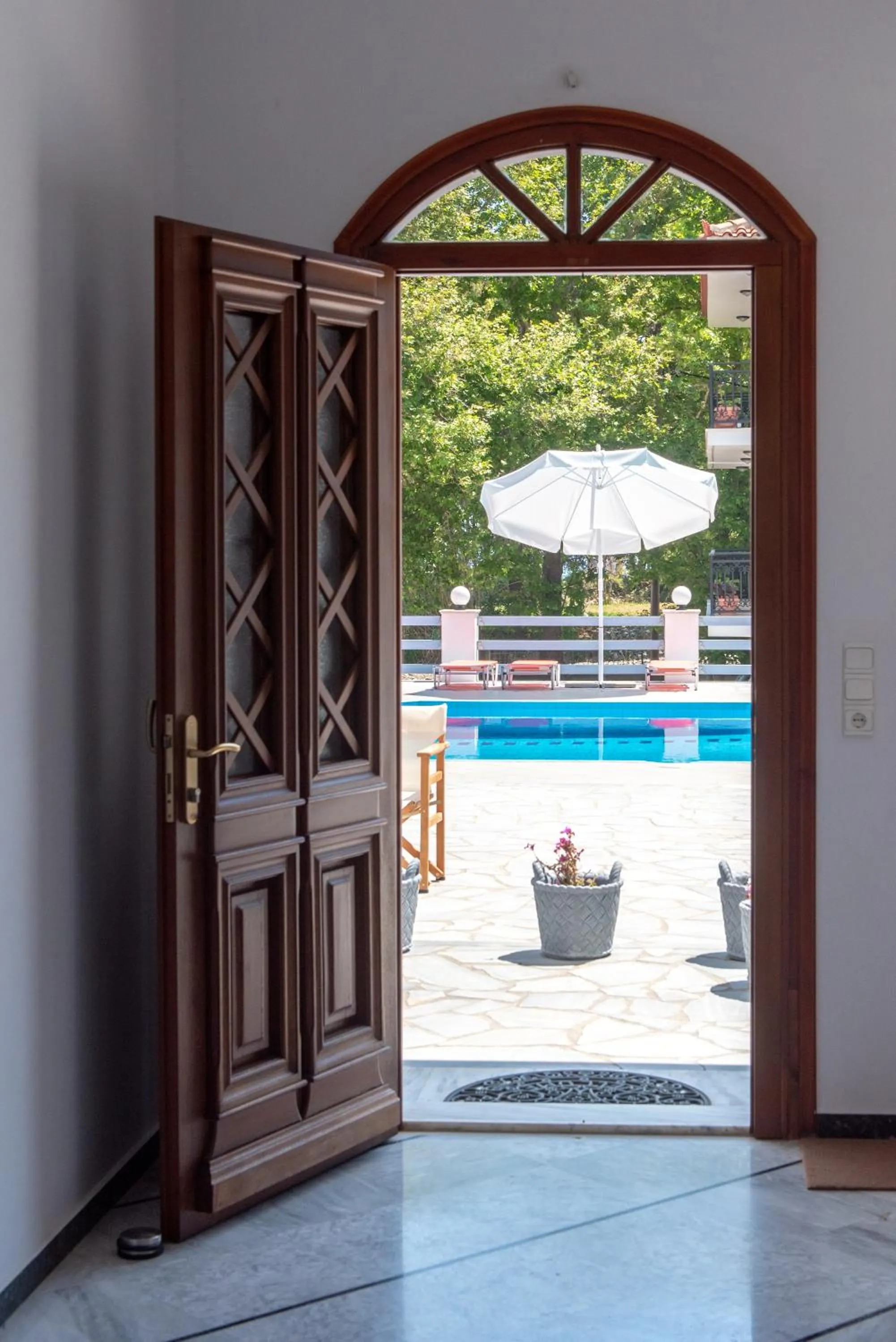 Swimming pool in Iro's Residence