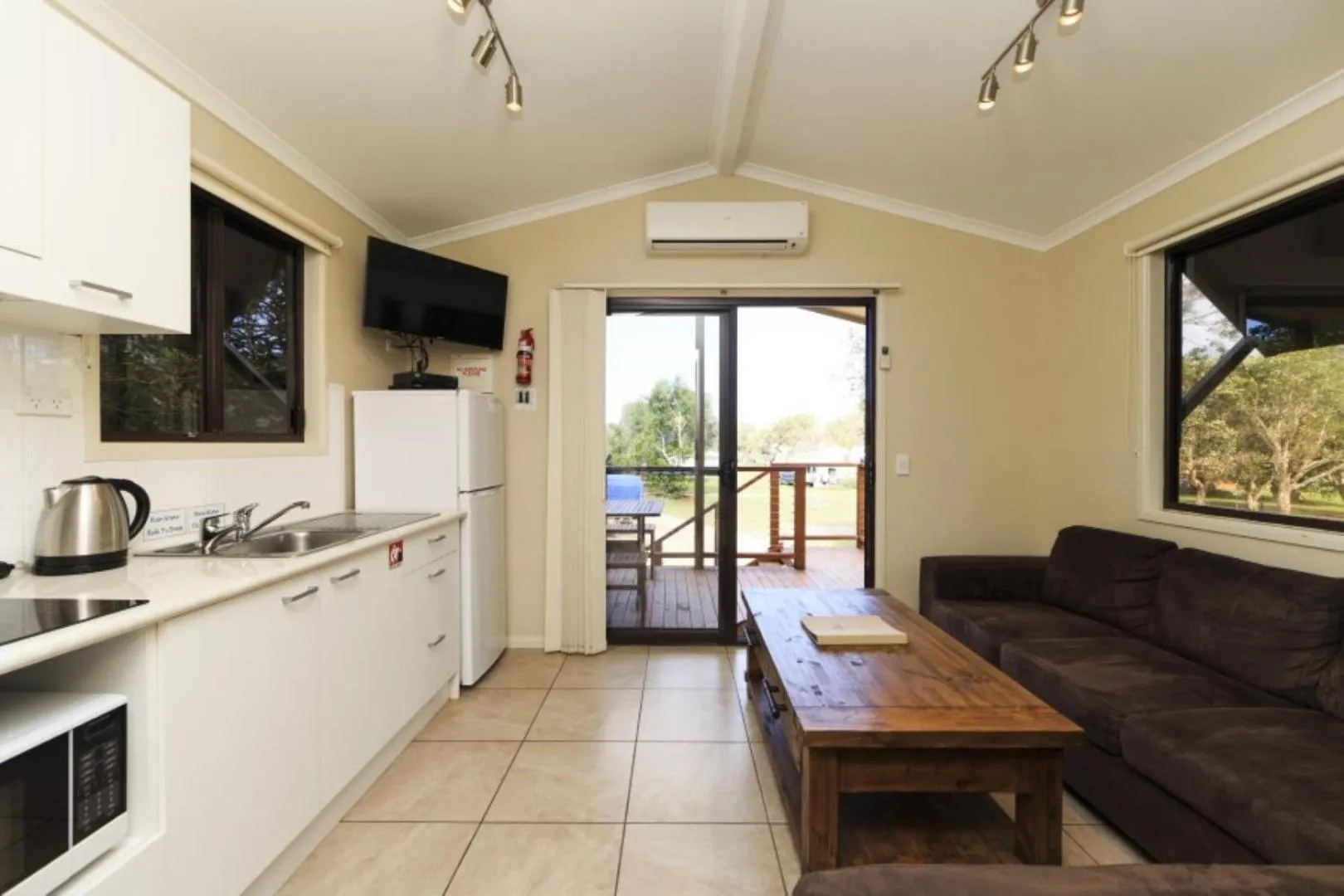 TV and multimedia in Reflections Red Rock - Holiday Park