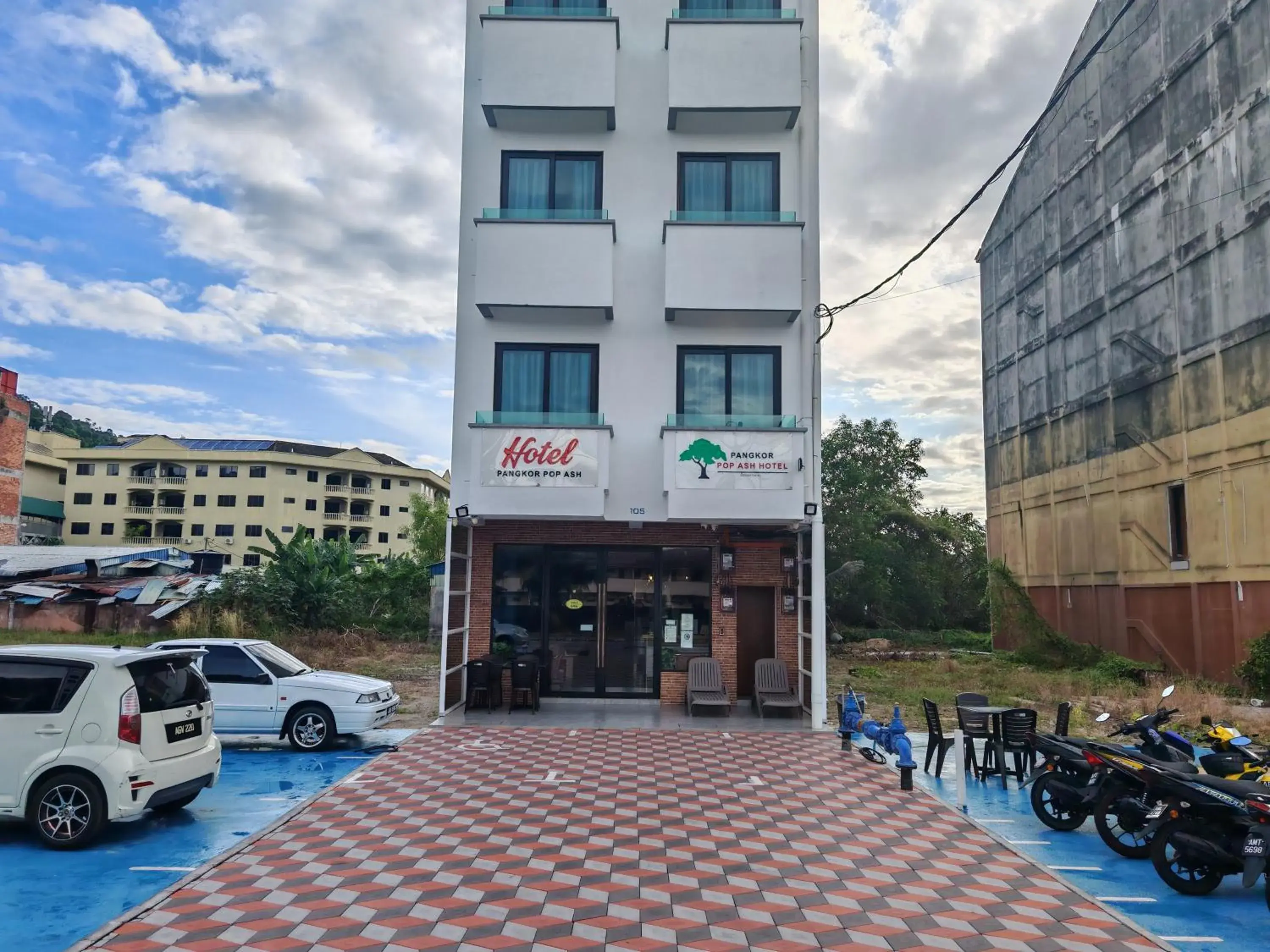 Facade/entrance in Pangkor Pop Ash Hotel Facade/entrance in Pangkor Pop Ash Hotel