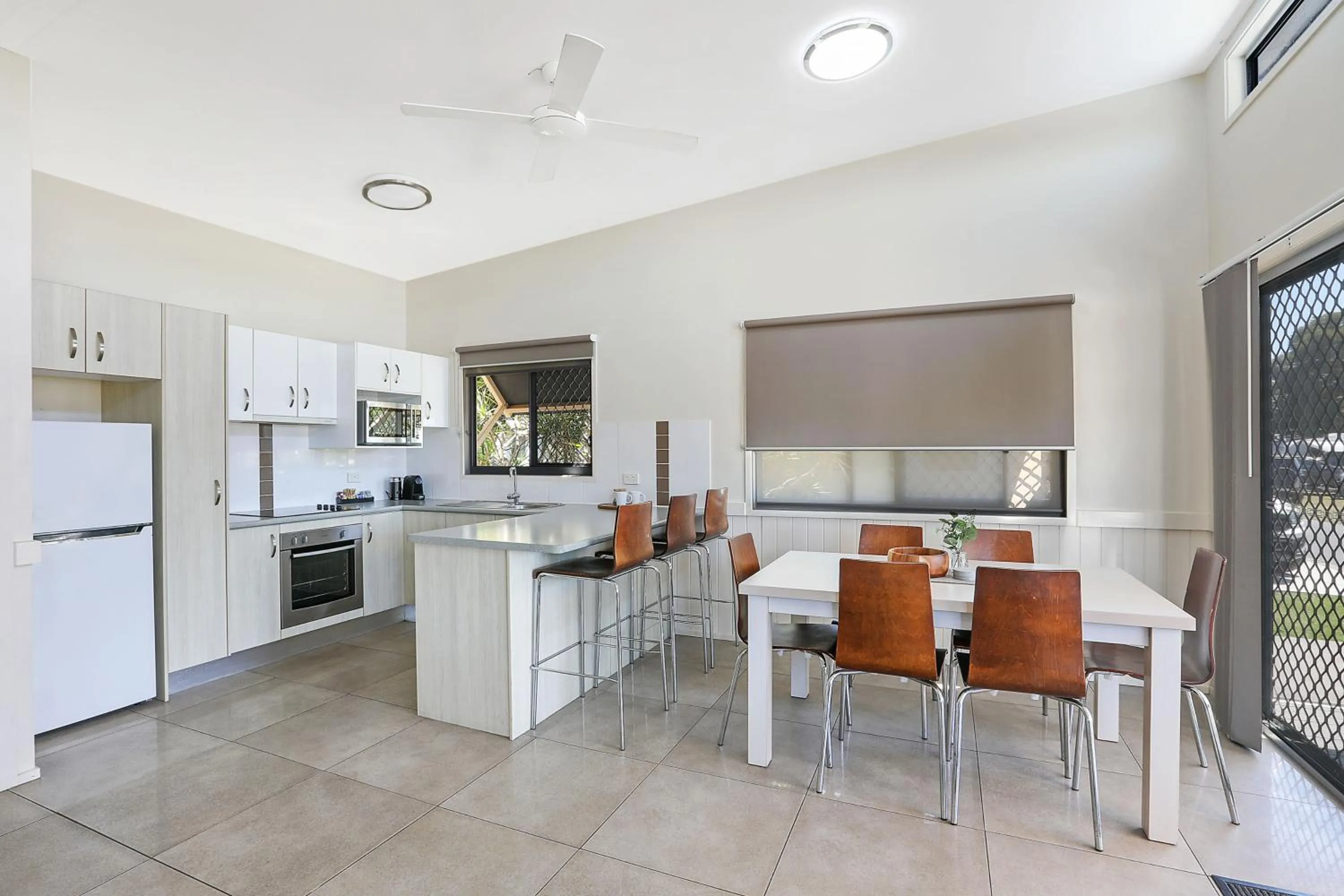 Kitchen or kitchenette in Reflections Urunga - Holiday Park