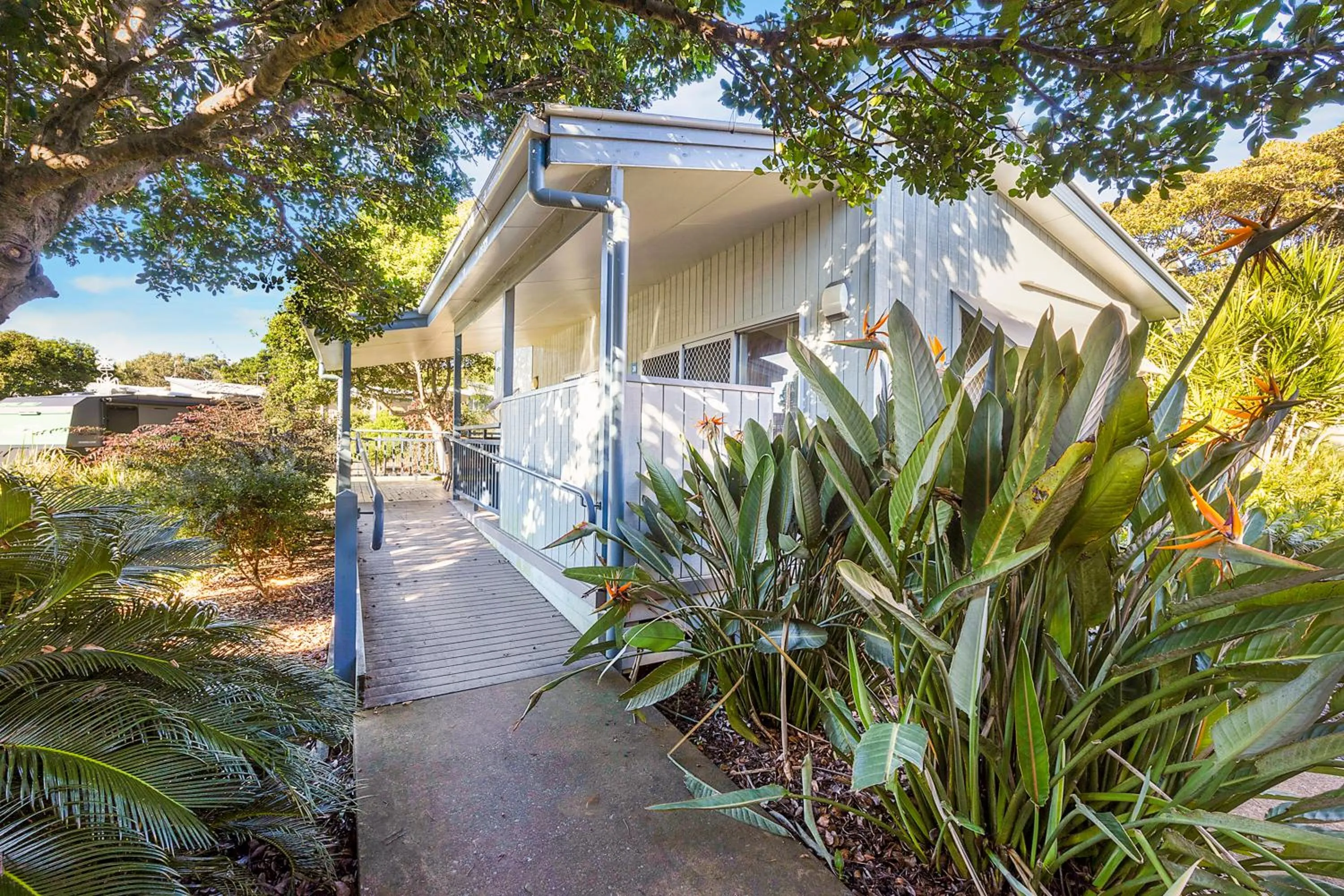Facade/entrance in Reflections Urunga - Holiday Park