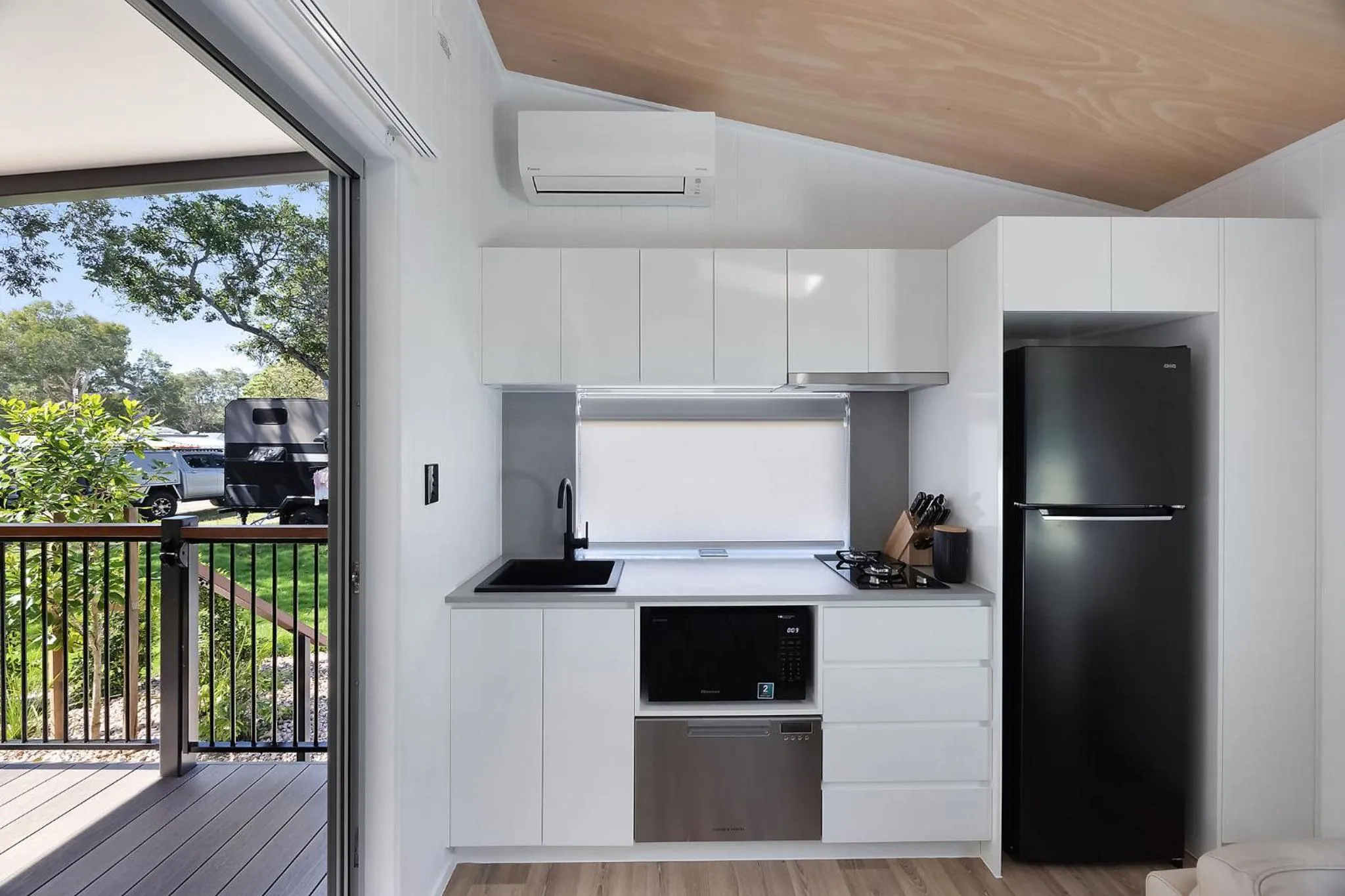 Kitchen or kitchenette in Reflections Scotts Head - Holiday Park