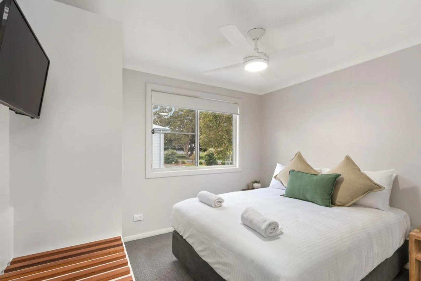 Bedroom, Bed in Reflections Scotts Head - Holiday Park