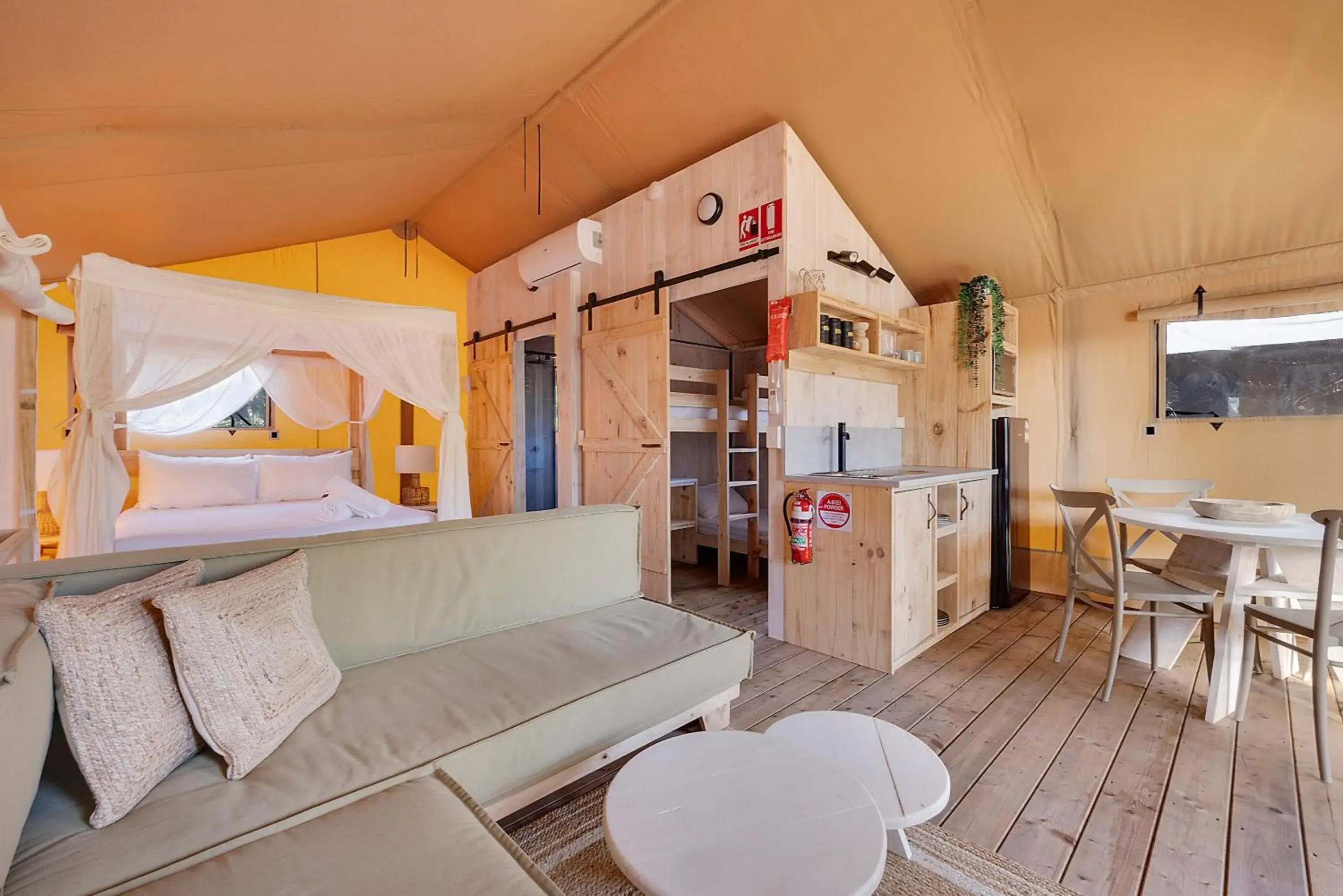 Family Room in Reflections Bonny Hills - Holiday Park Family Room in Reflections Bonny Hills - Holiday Park