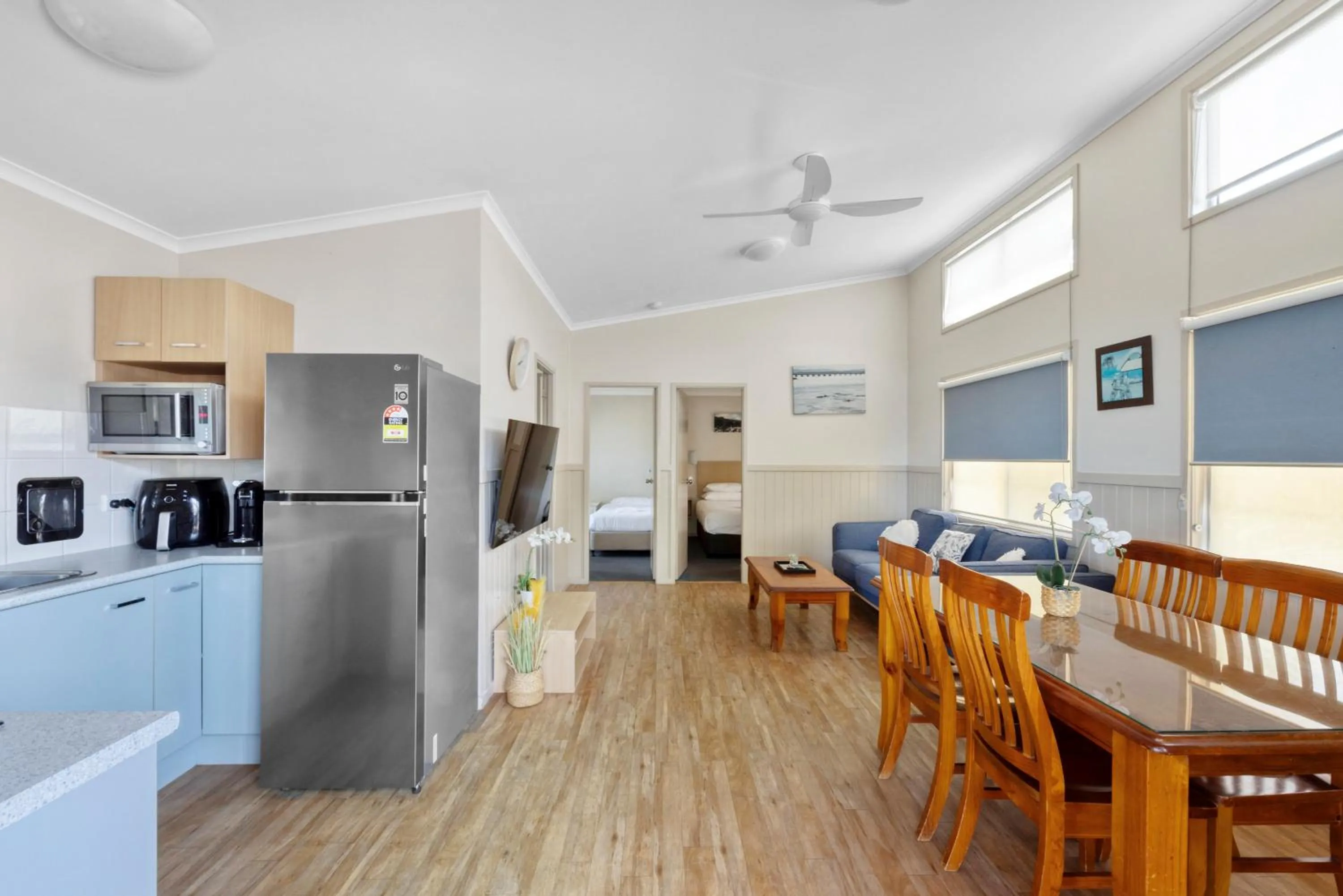 Kitchen or kitchenette in Reflections Tuncurry - Holiday Park