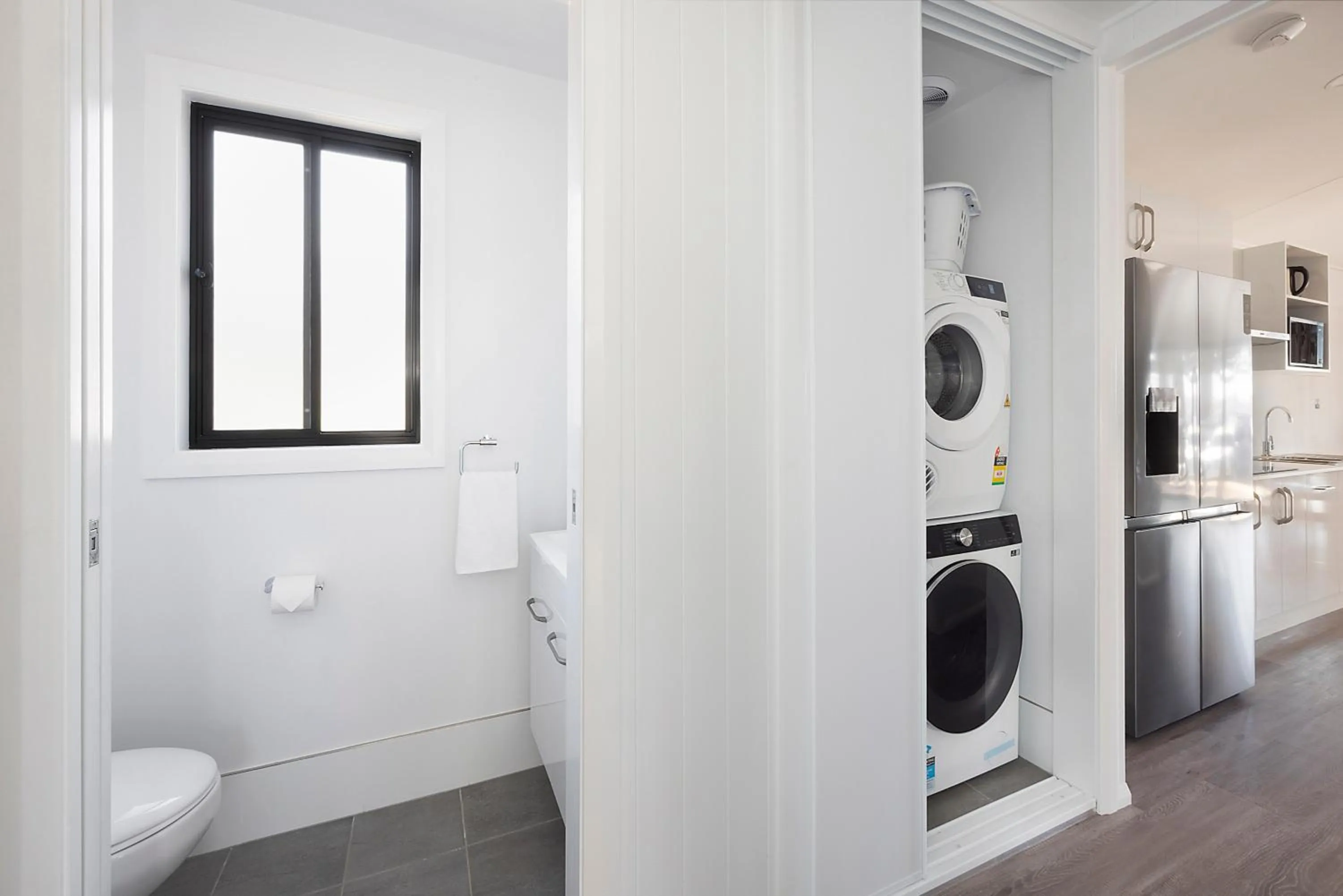 washing machine in Reflections Forster Beach - Holiday Park