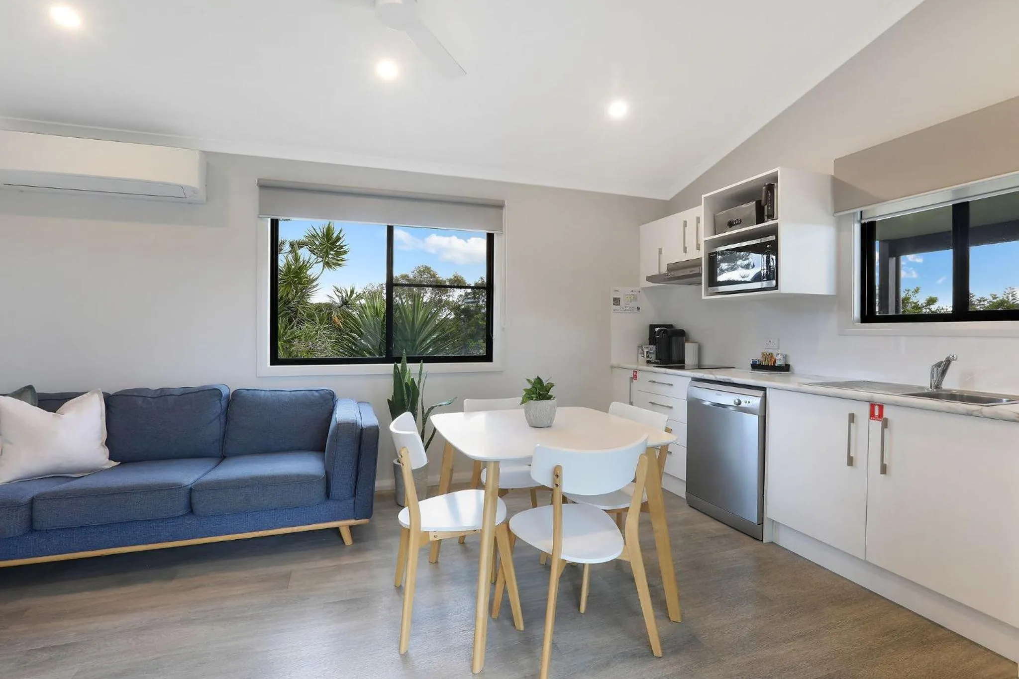 Kitchen or kitchenette in Reflections Forster Beach - Holiday Park