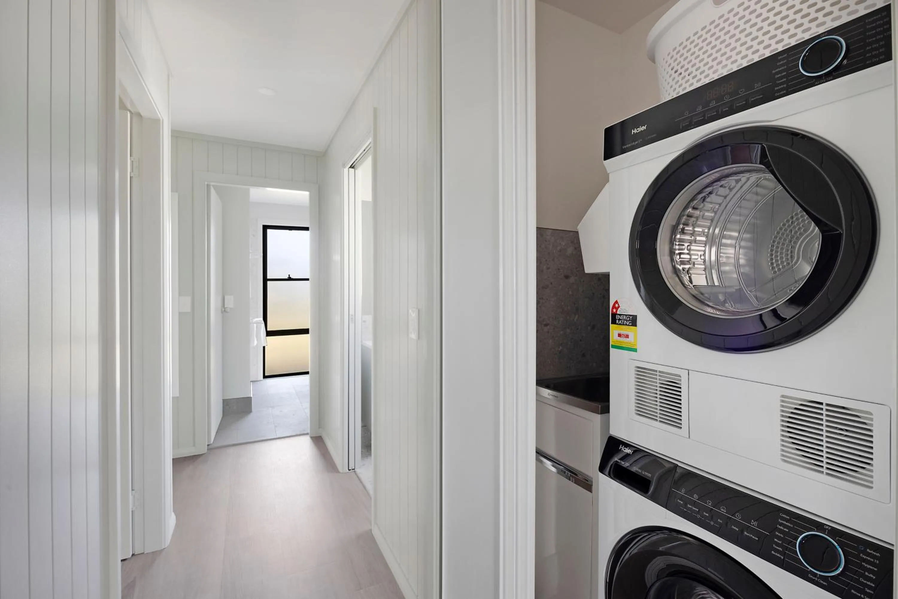 washing machine in Reflections Forster Beach - Holiday Park