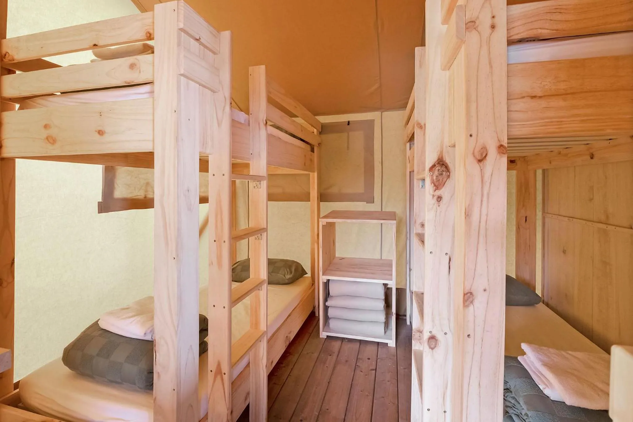 Bedroom, Bed in Reflections Seal Rocks - Holiday Park