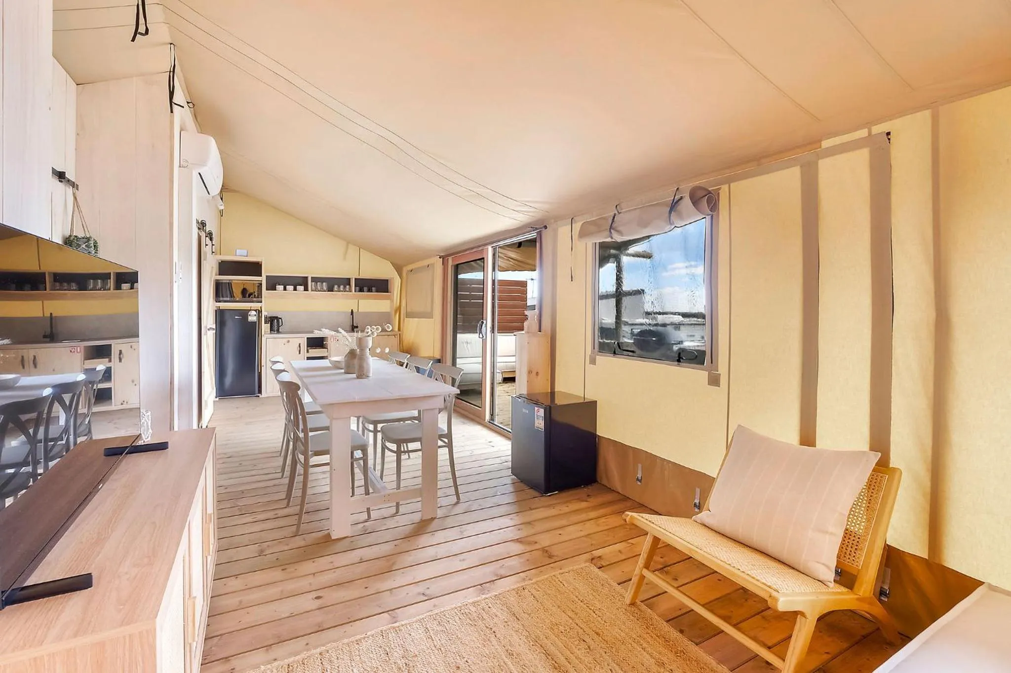 Living room in Reflections Seal Rocks - Holiday Park