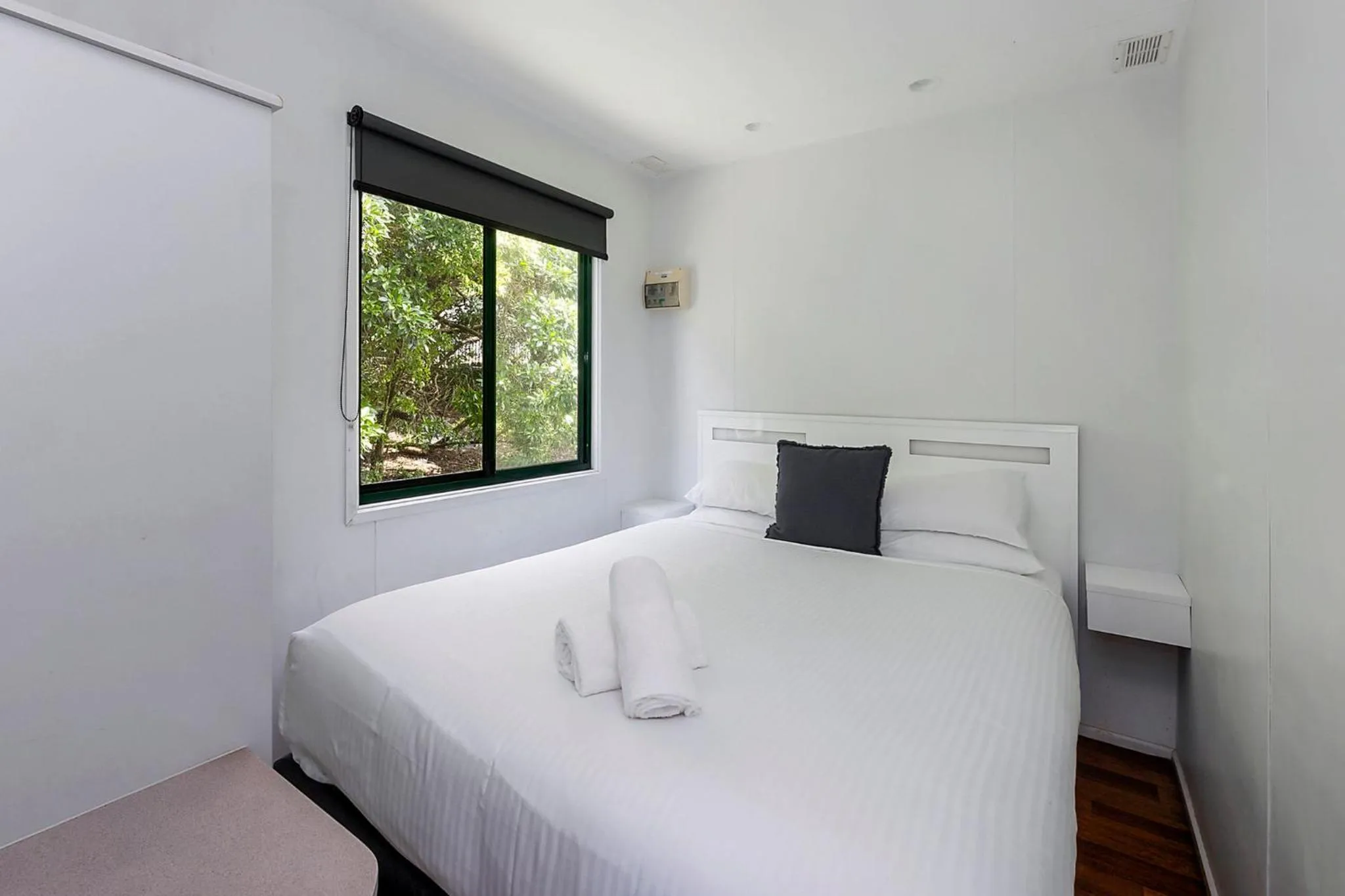 Bedroom, Bed in Reflections Seal Rocks - Holiday Park