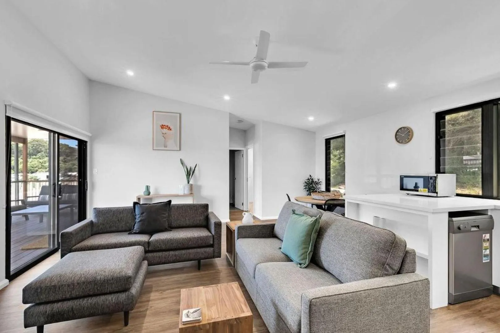 Living room in Reflections Seal Rocks - Holiday Park